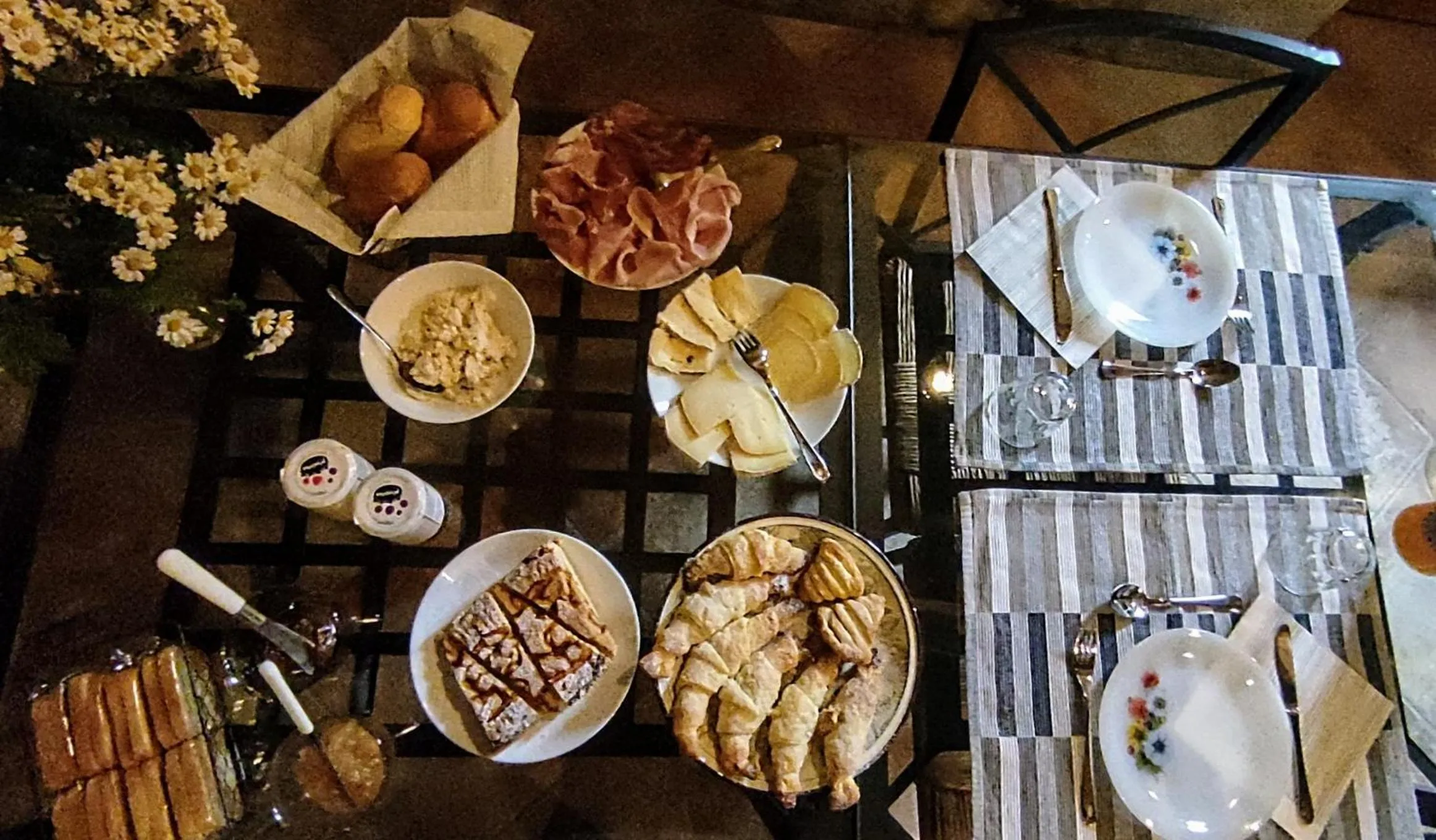 Food and drinks in B&B Al Vecchio Torchio