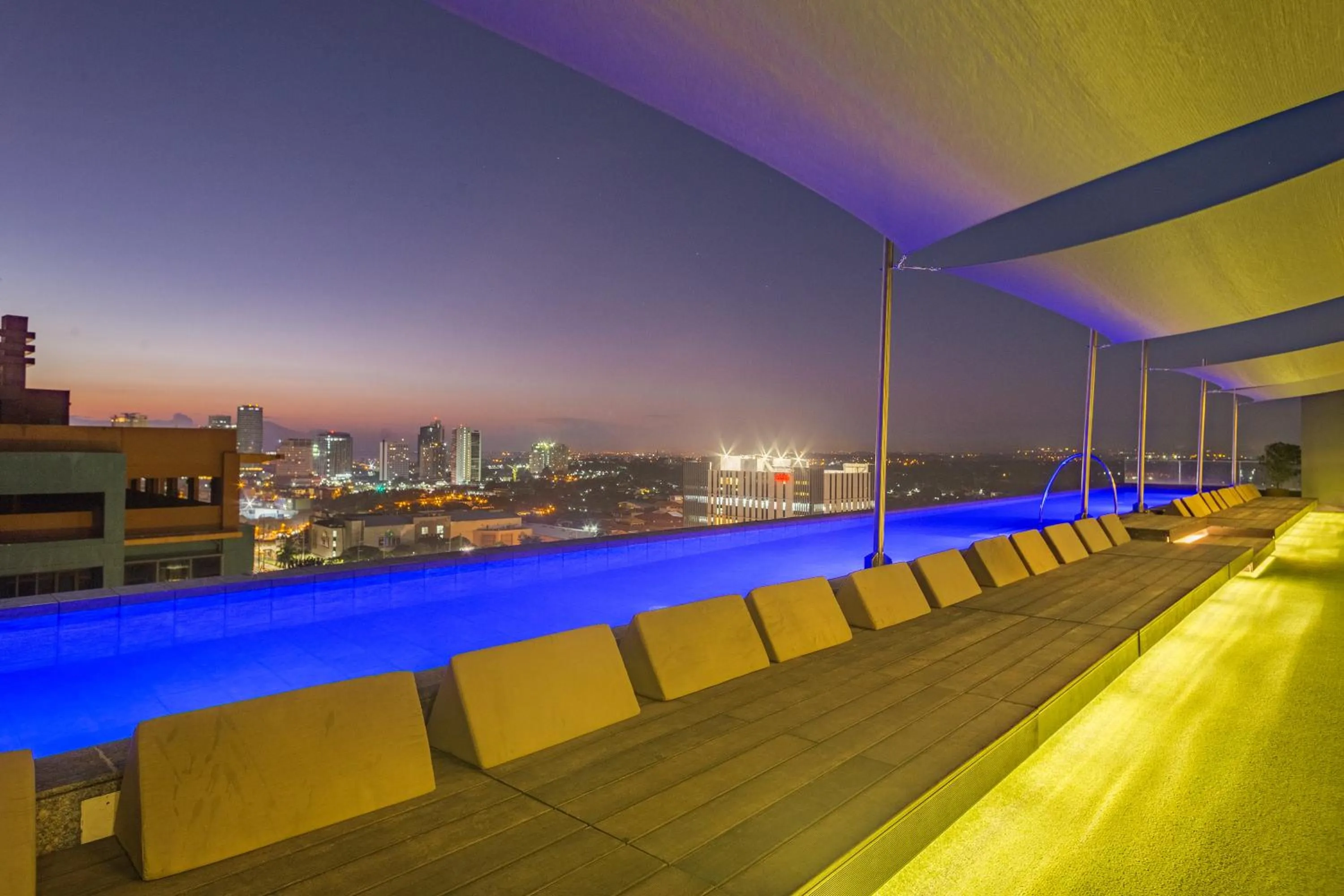 Swimming pool in Azumi Boutique Hotel