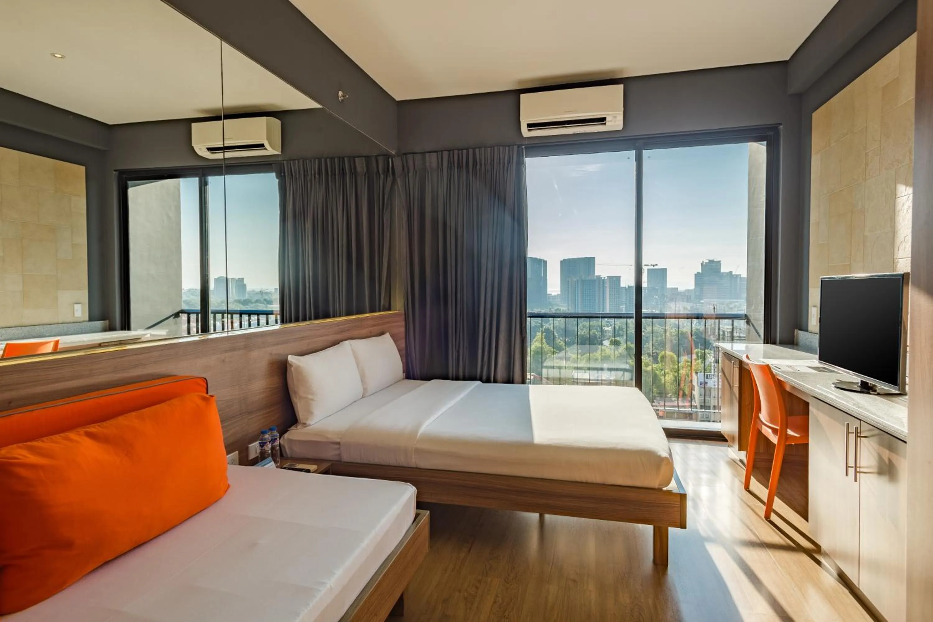 Photo of the whole room, Bed in Azumi Boutique Hotel