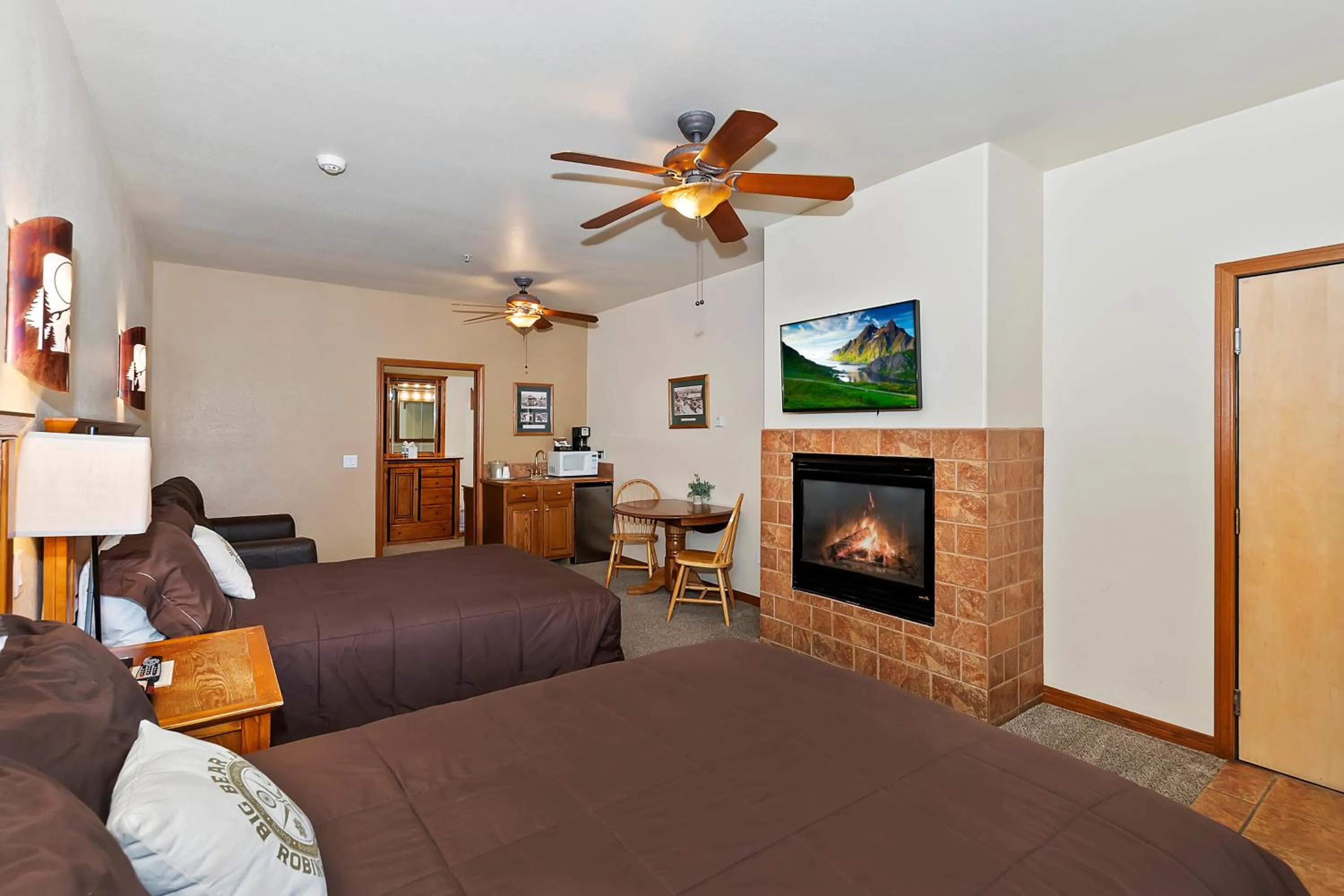 Bedroom in Robinhood Resort