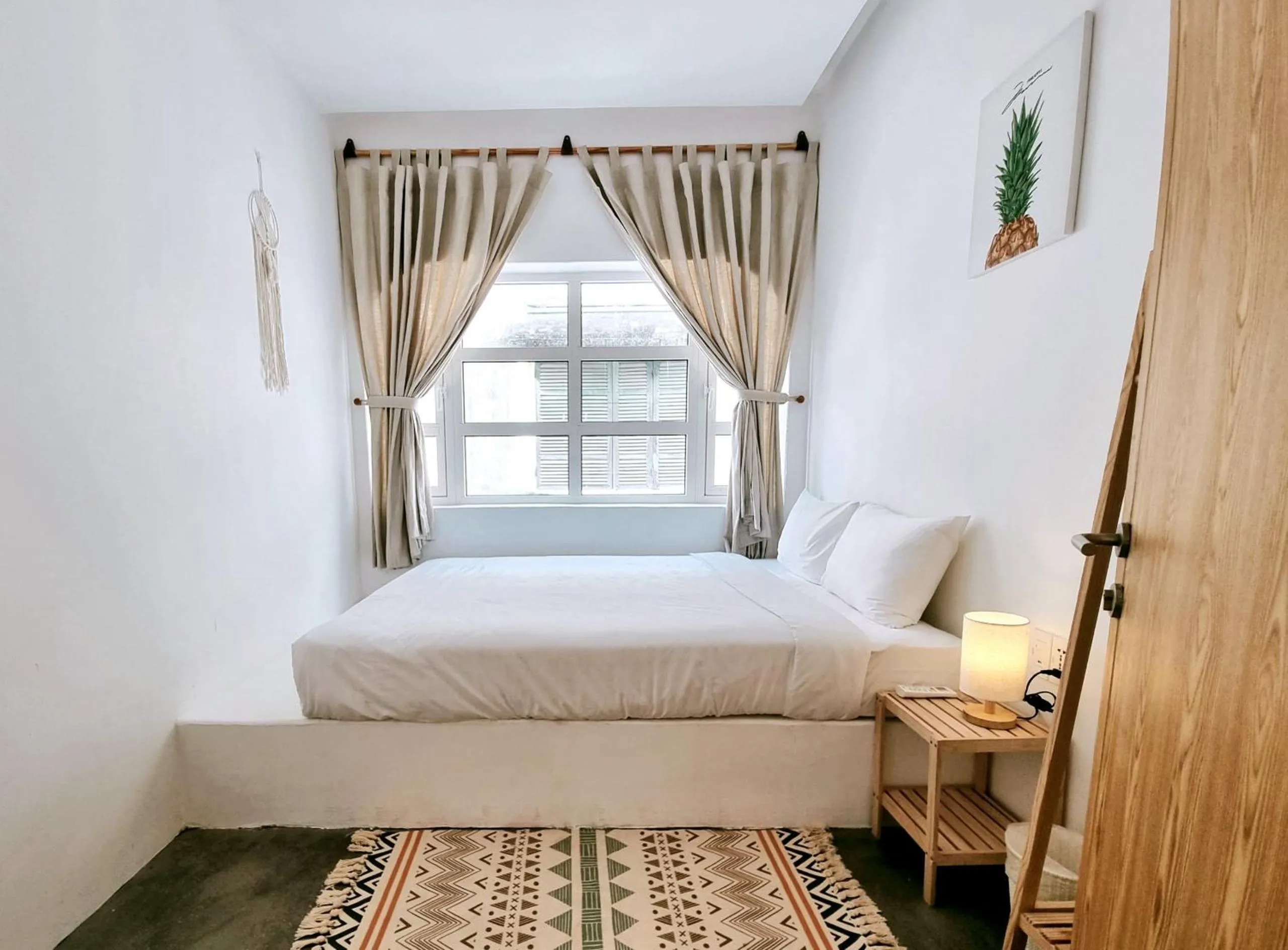 Bed in LaDa's House Da Nang