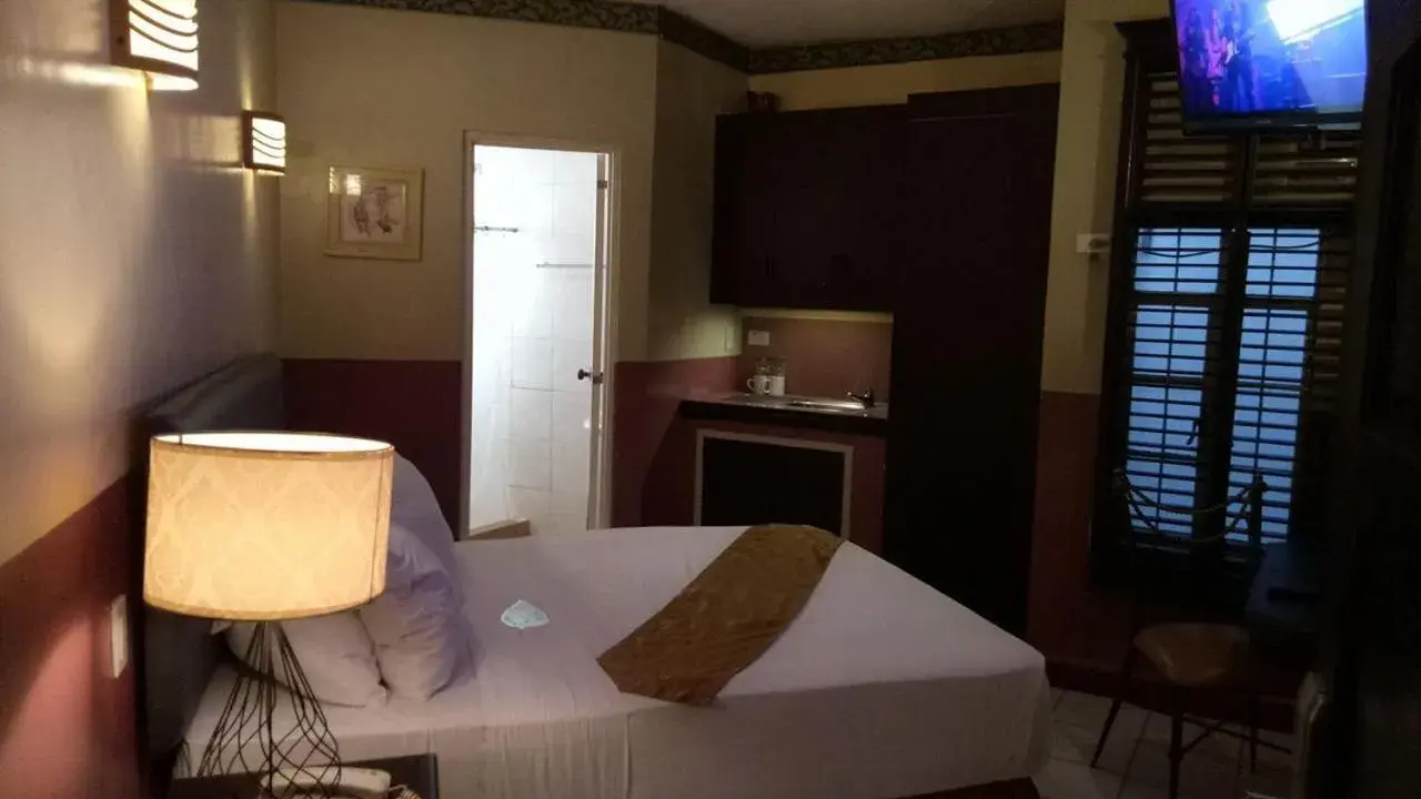 Junior Standard Room (Breakfast for 1 only) in DM Residente Hotel Inns & Villas Junior Standard Room (Breakfast for 1 only) in DM Residente Hotel Inns & Villas