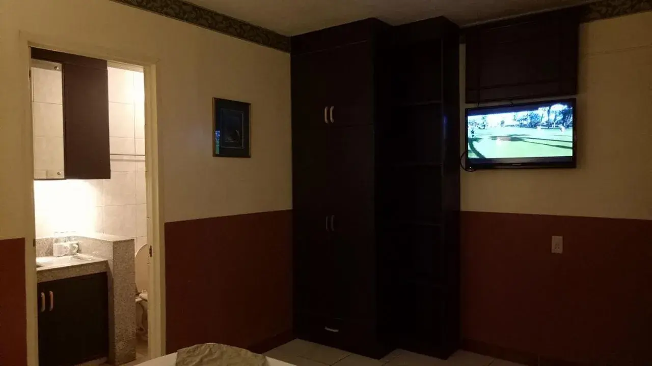 Deluxe Room (Breakfast for 1 only) in DM Residente Hotel Inns & Villas Deluxe Room (Breakfast for 1 only) in DM Residente Hotel Inns & Villas