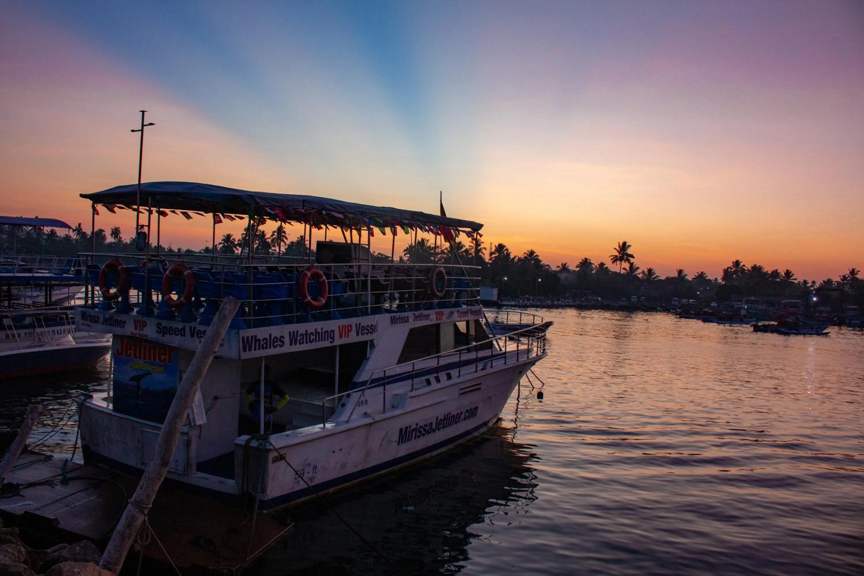 Activities in Parangi Weligama Bay - Thema Collection