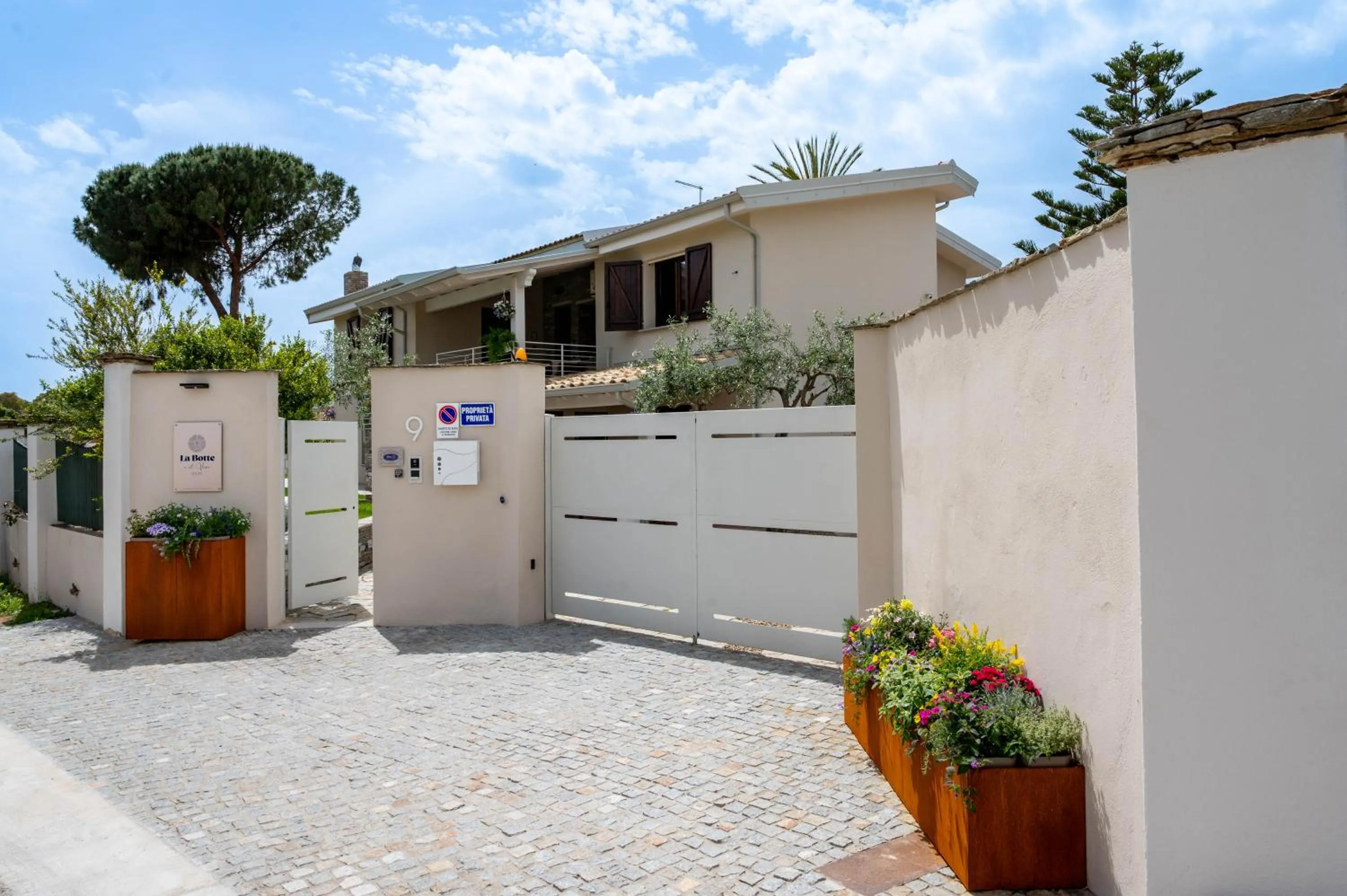 Property building in La Botte e il Vino Rooms