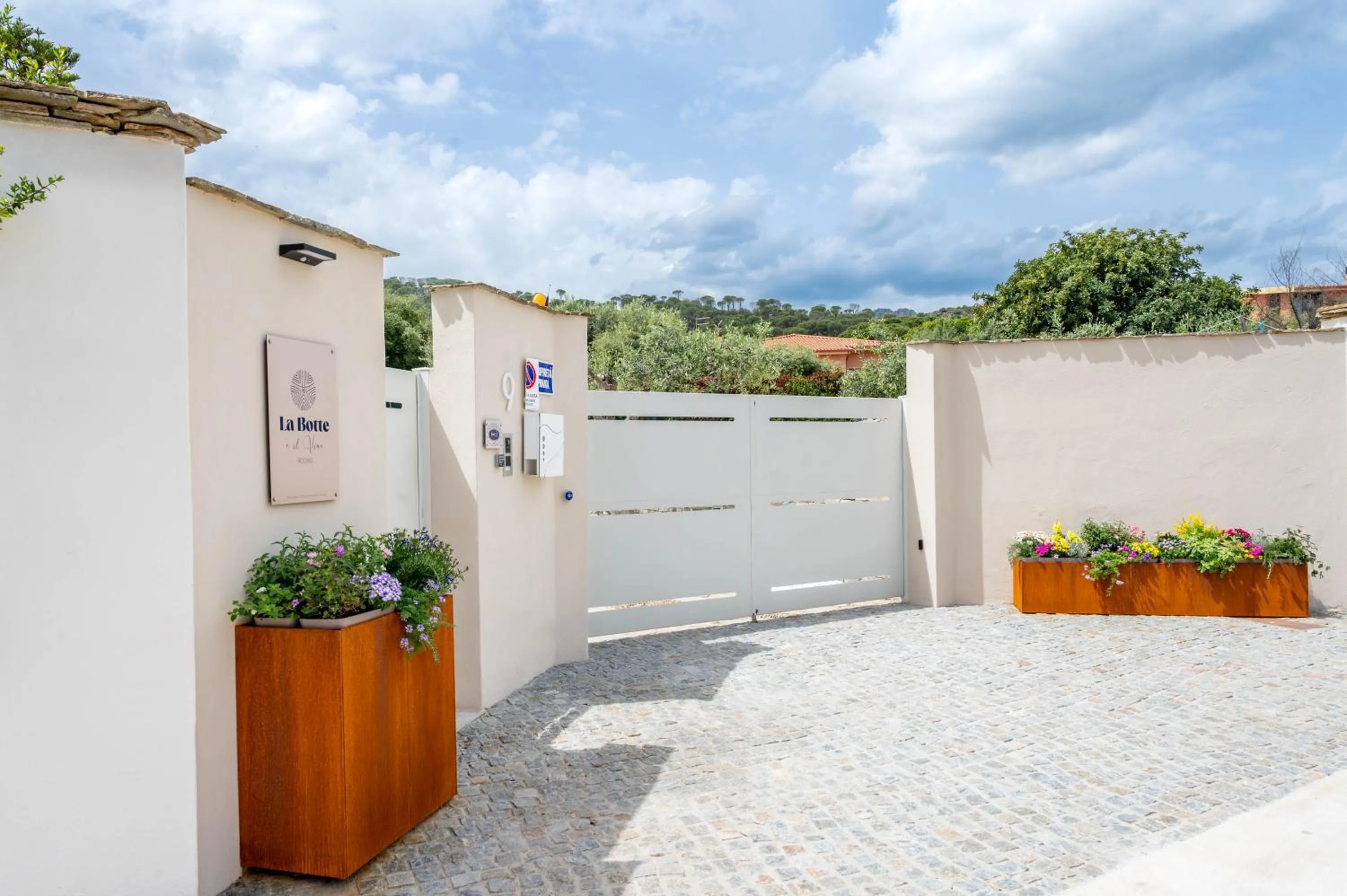 Property building in La Botte e il Vino Rooms