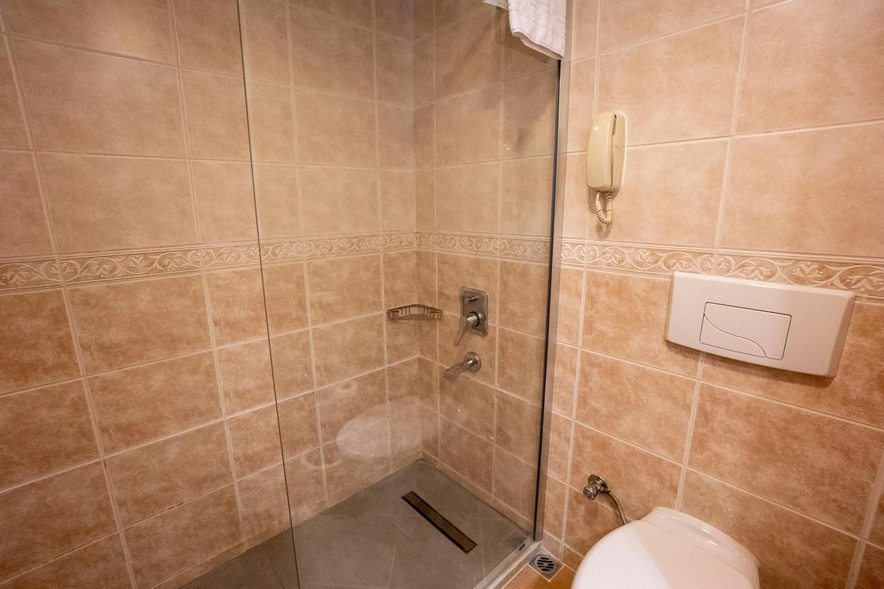 Bathroom in Presa Di Finica Hotel