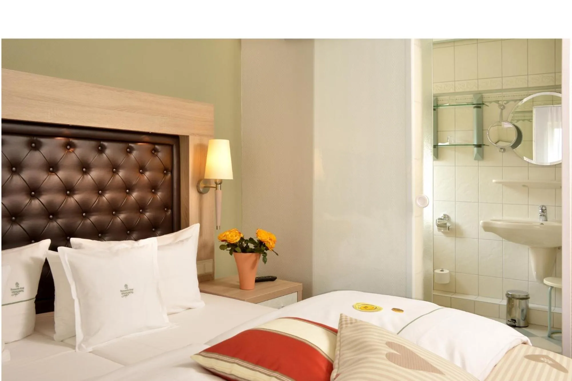 Bed in Lohmann's Romantik Hotel Gravenberg