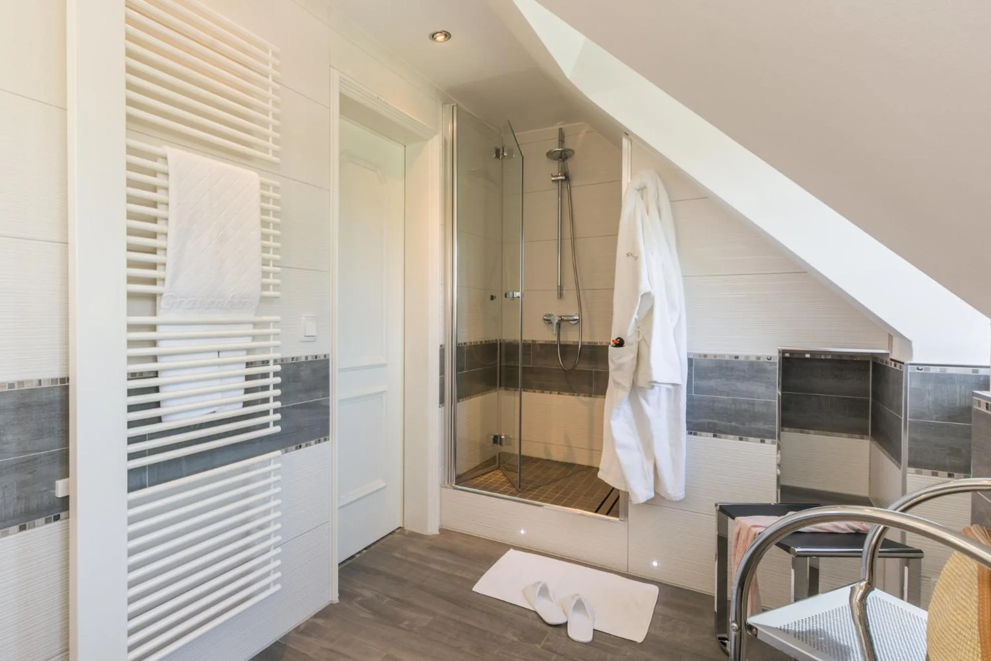 Shower in Lohmann's Romantik Hotel Gravenberg