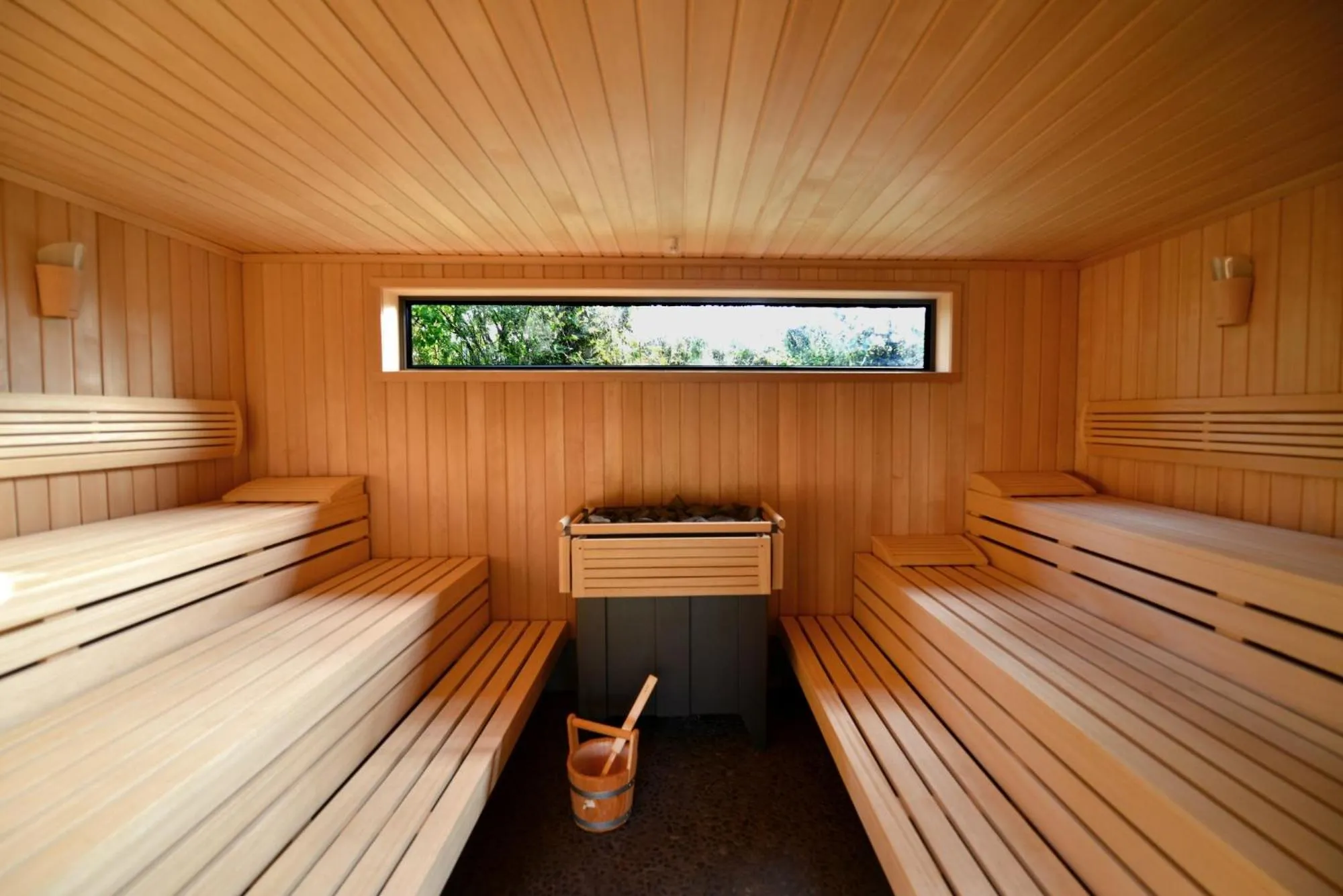 Sauna, Bed in Lohmann's Romantik Hotel Gravenberg