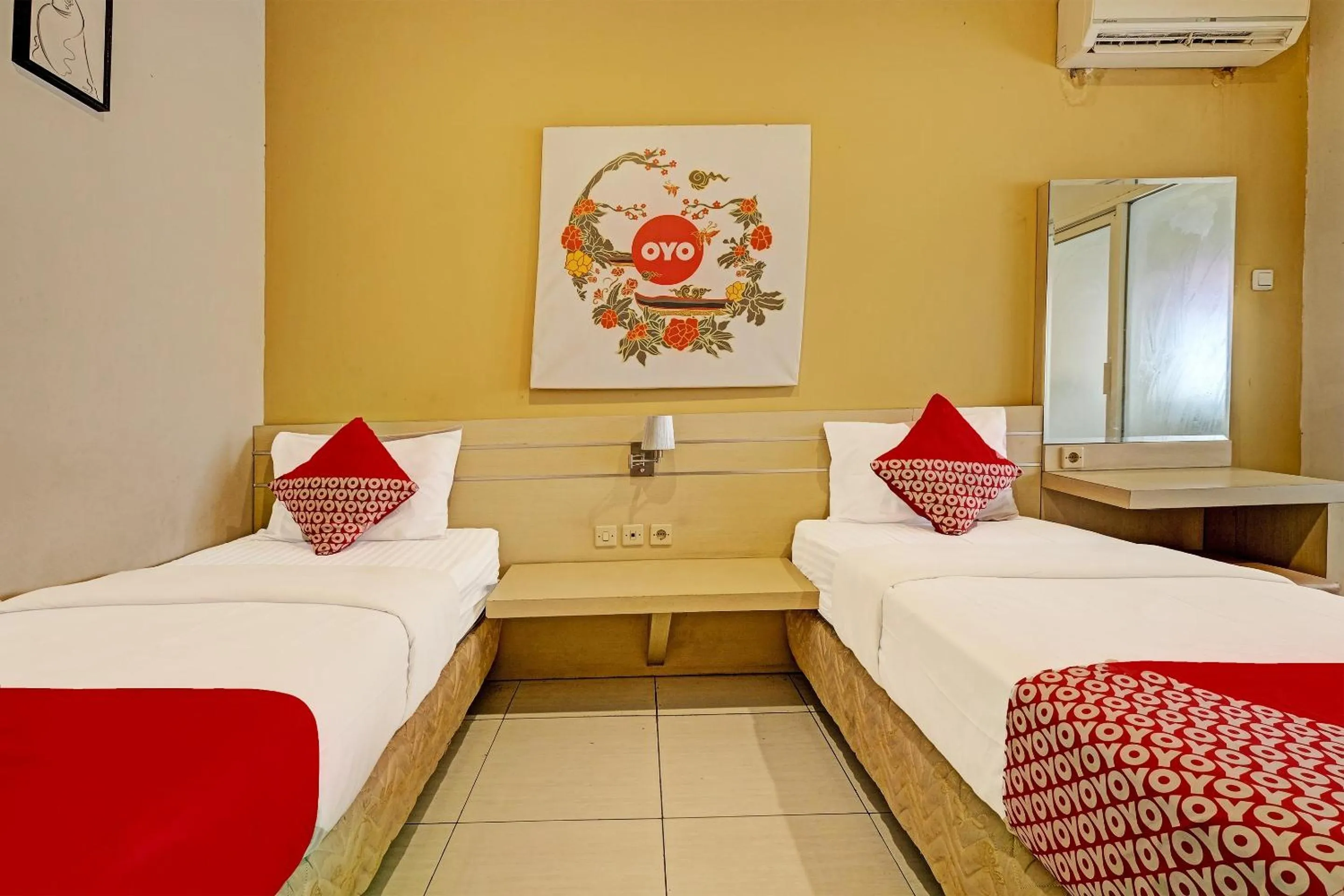 Bedroom, Bed in Hotel O Sky Guesthouse