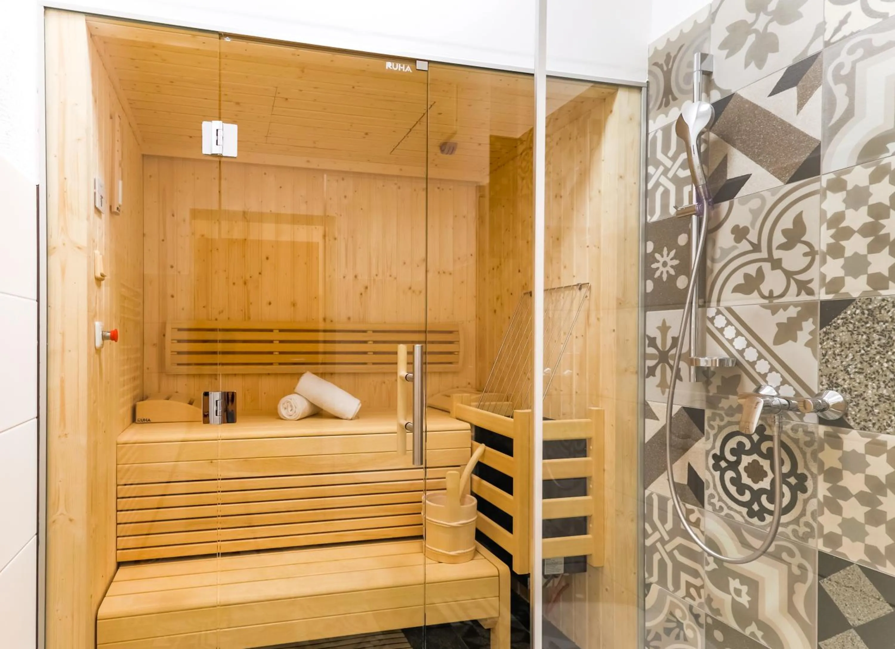Shower in Kitz Residenz by Alpin Rentals