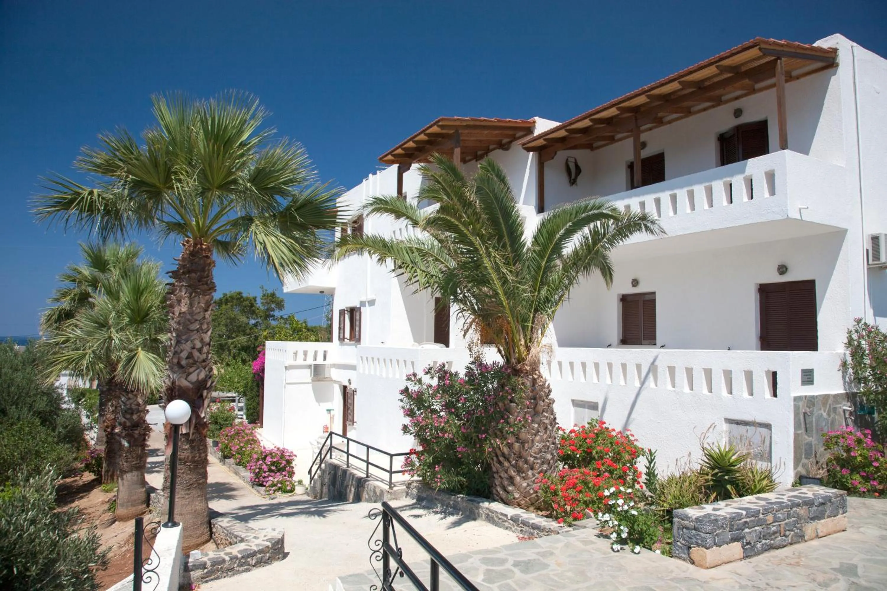 Facade/entrance in Villa Michalis