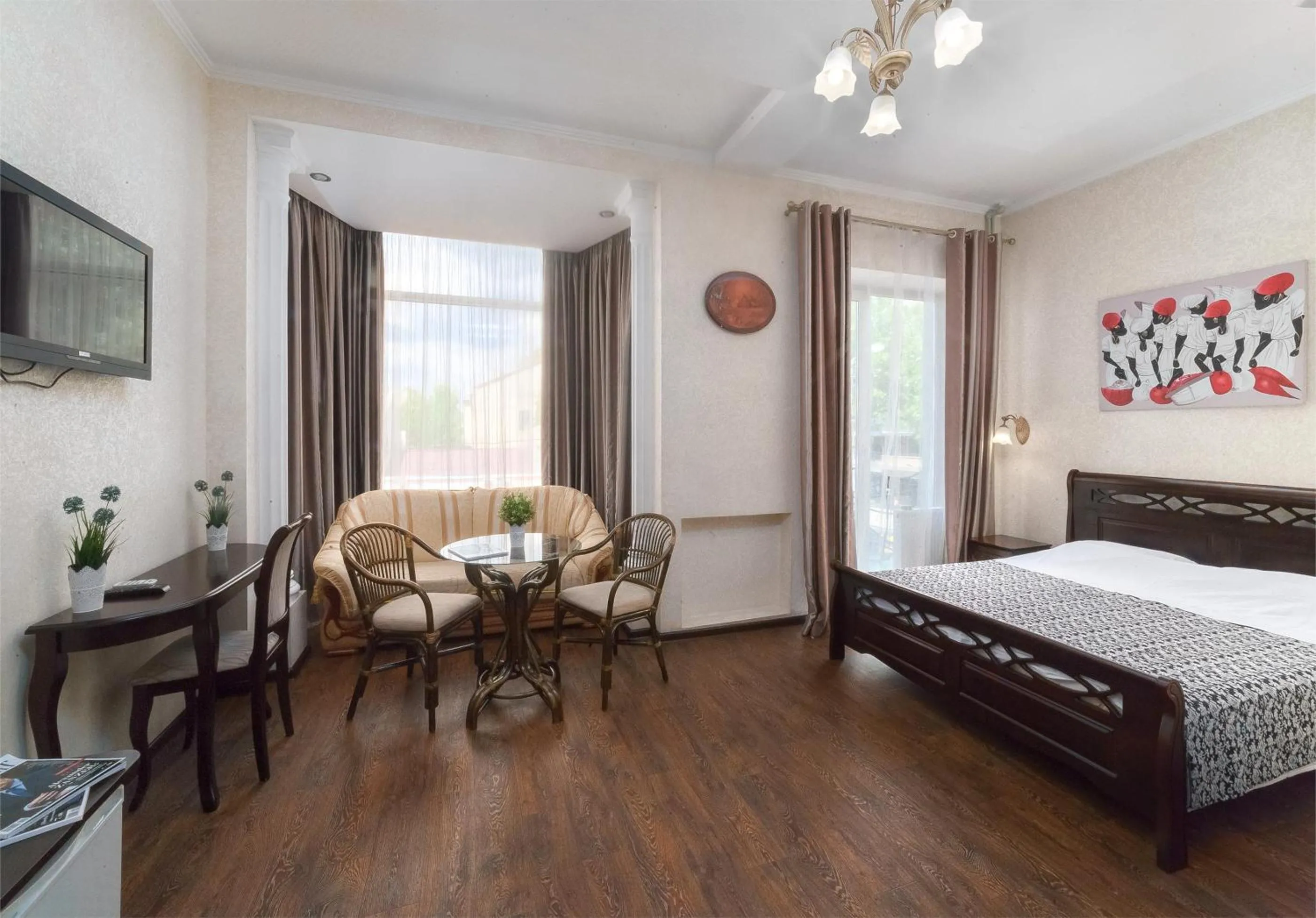 Photo of the whole room, Bed in Zenith Hotel