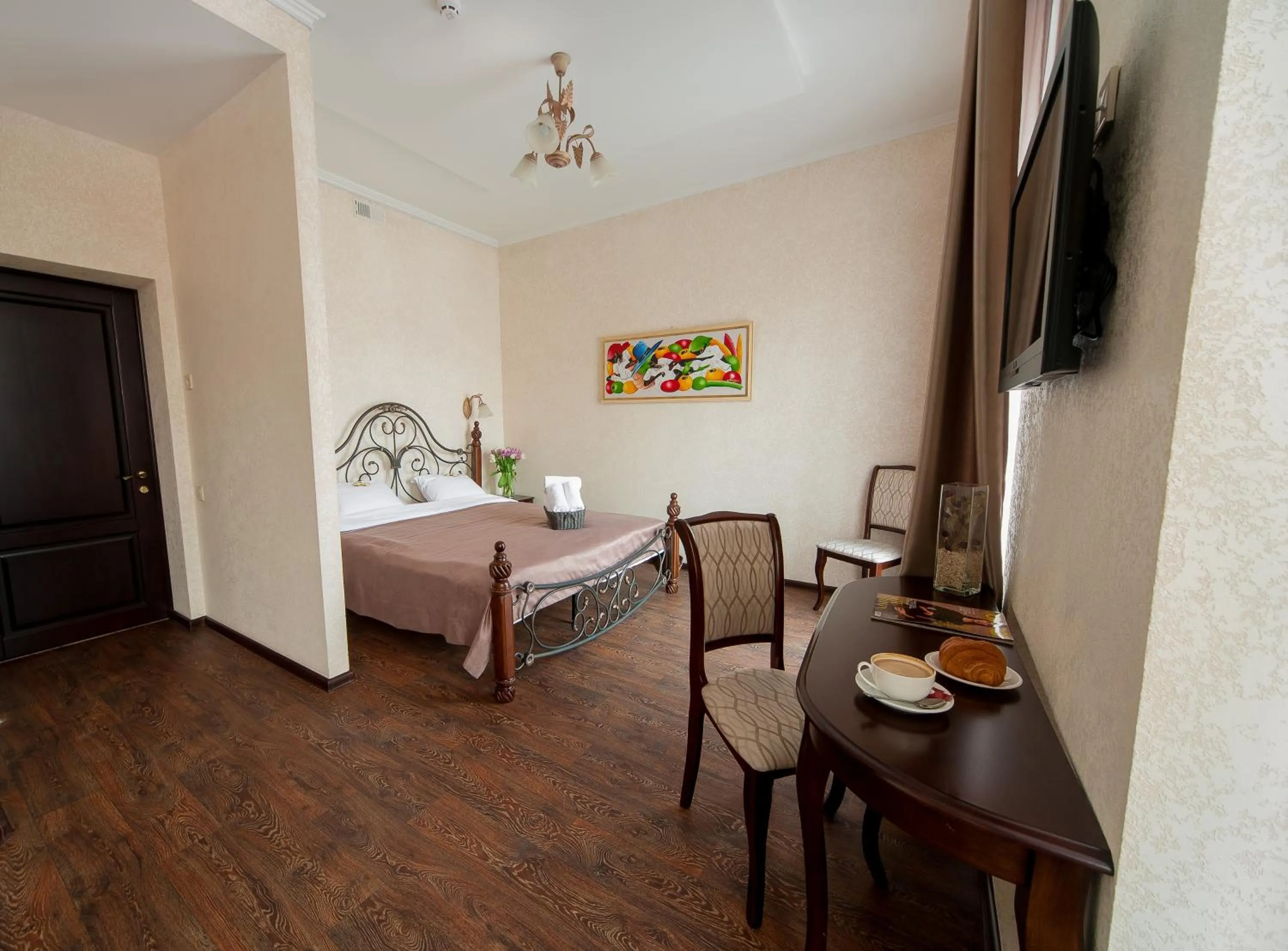 Photo of the whole room, Bed in Zenith Hotel