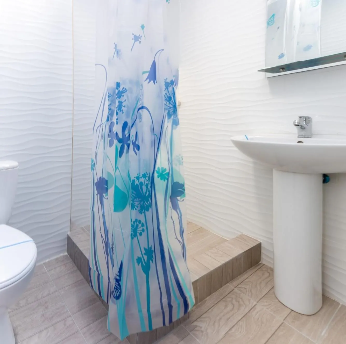 Bathroom in Zenith Hotel