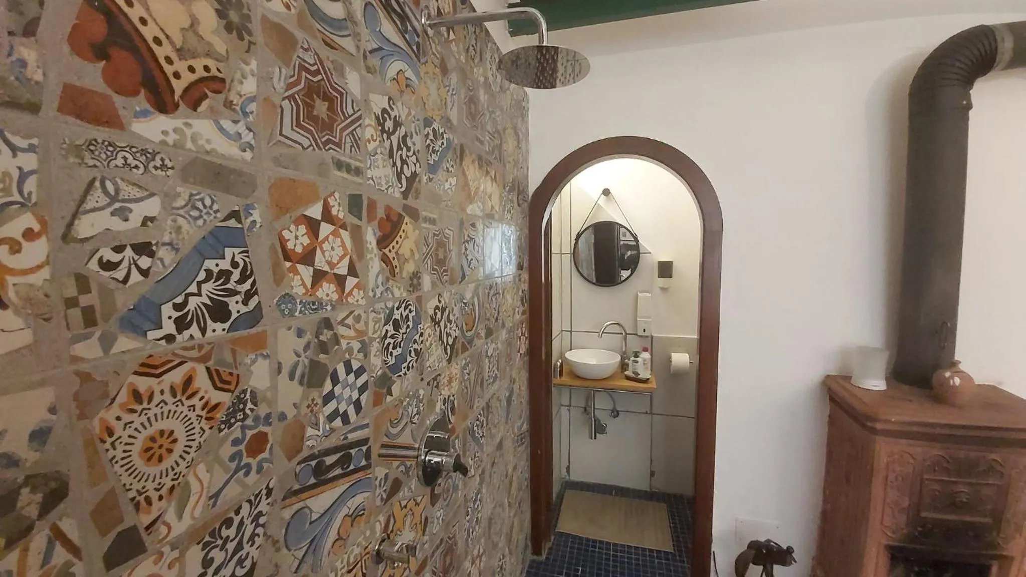 Shower in dimora aganoor business suite