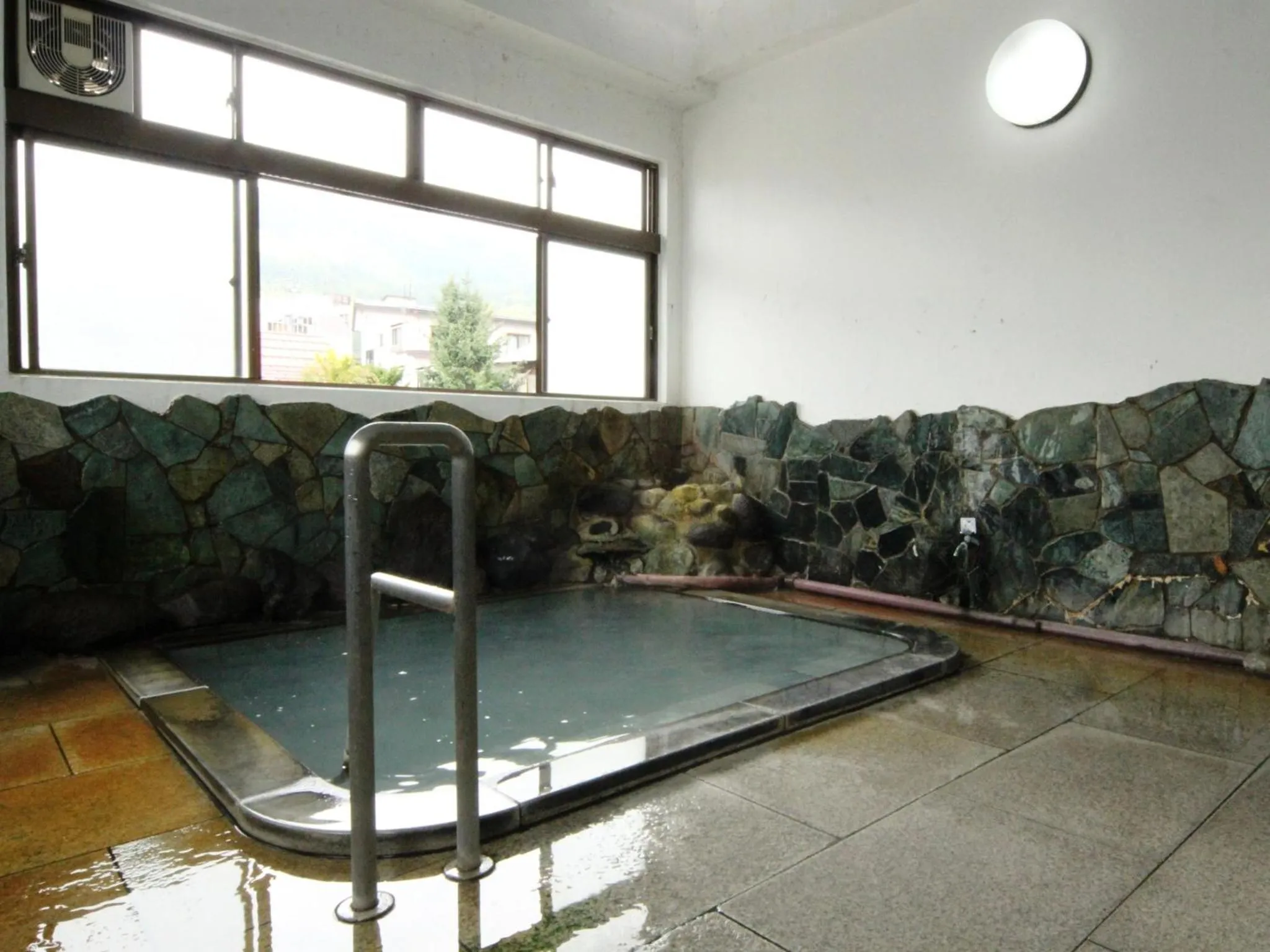 Public Bath in Ikemoto