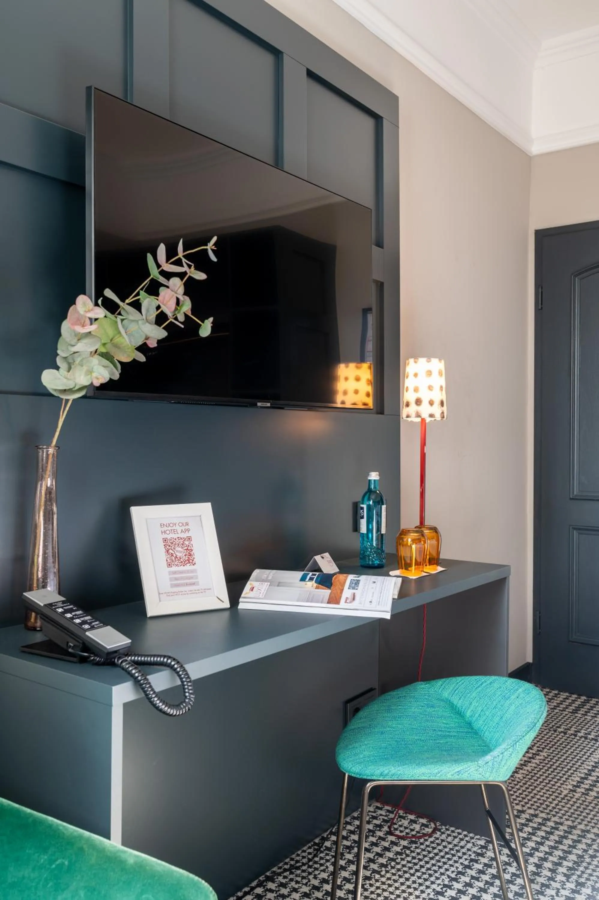 Photo of the whole room in The Midtown Hotel