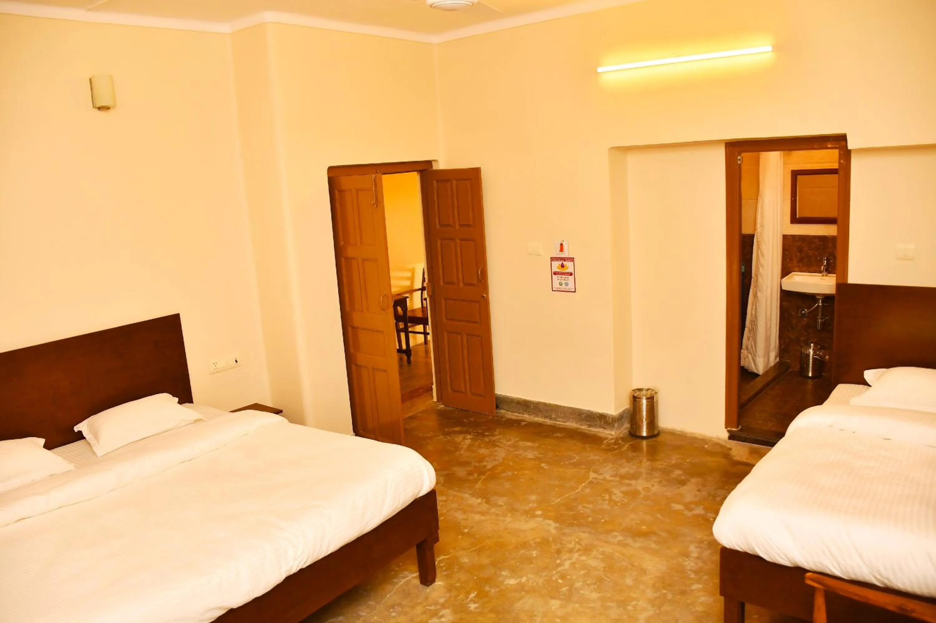 Bed in Gobind Bhawan Heritage Hotel