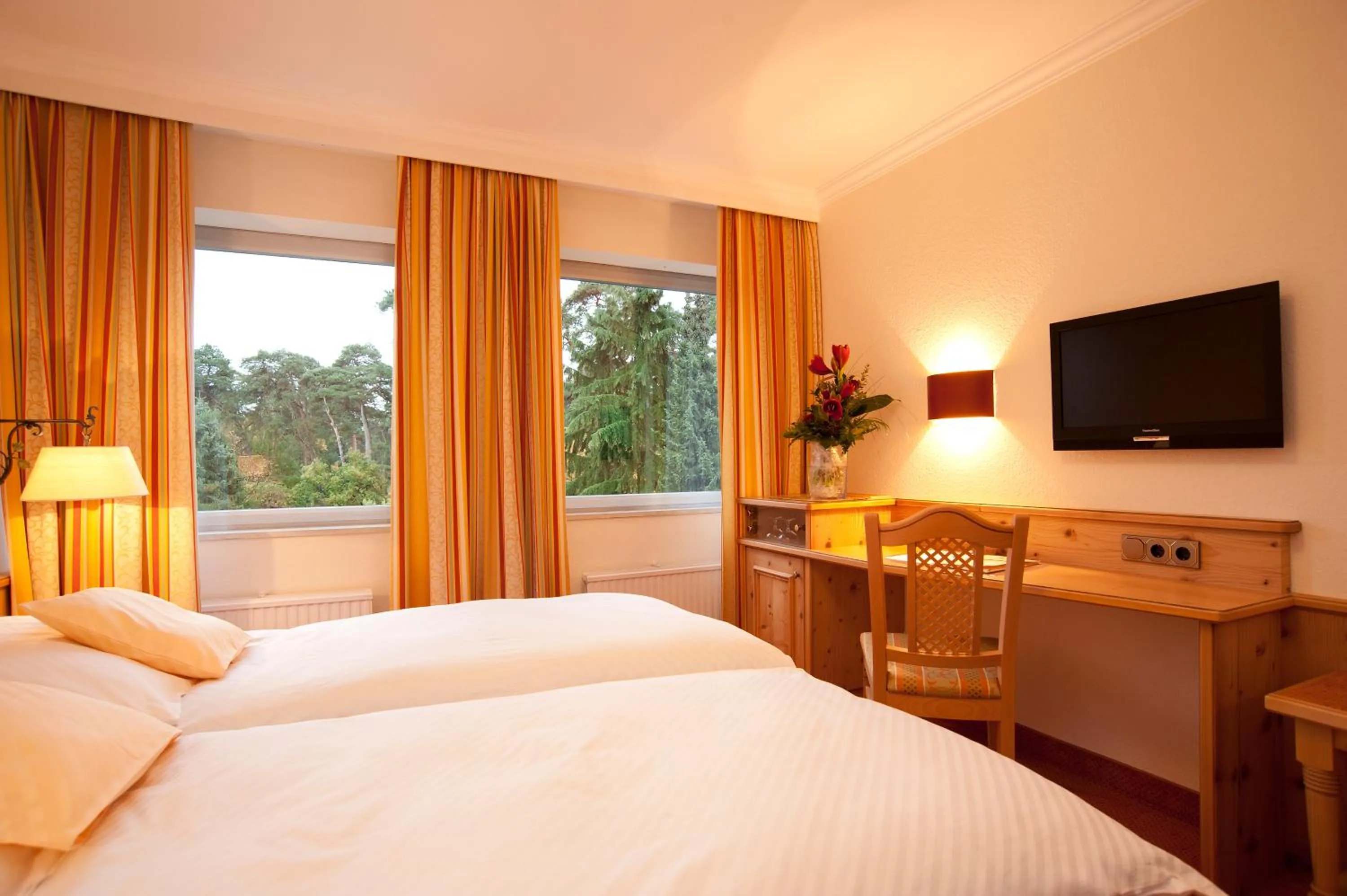 Photo of the whole room, Bed in Gronauer Tannenhof