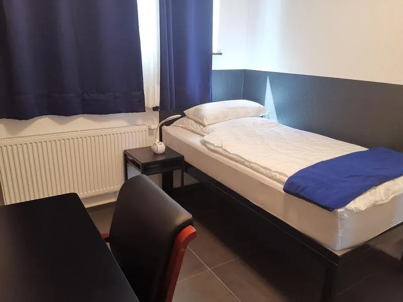 Single Room with Shower in Mar Hotel