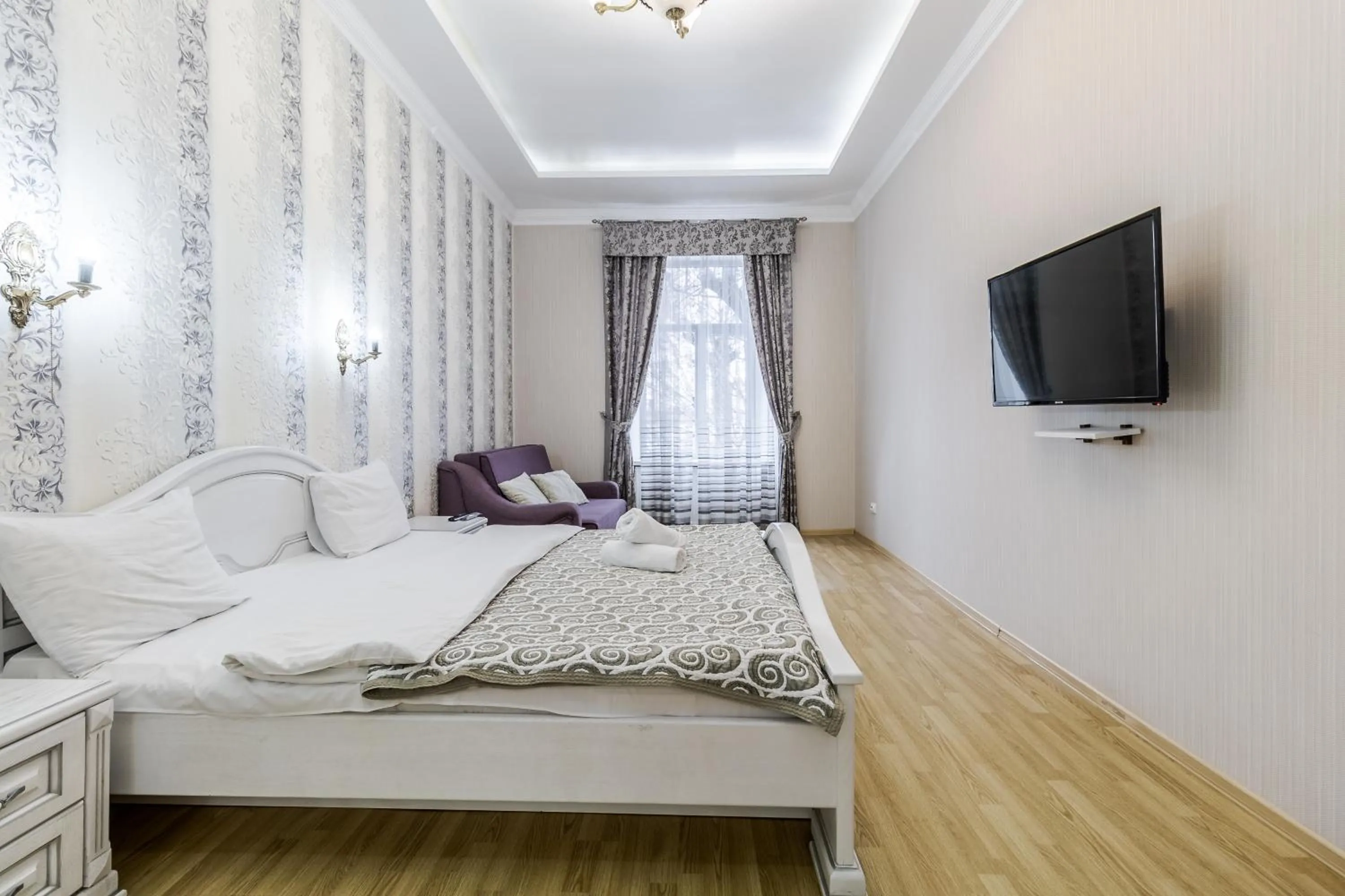 Bedroom, Bed in Vynnychenka apartment