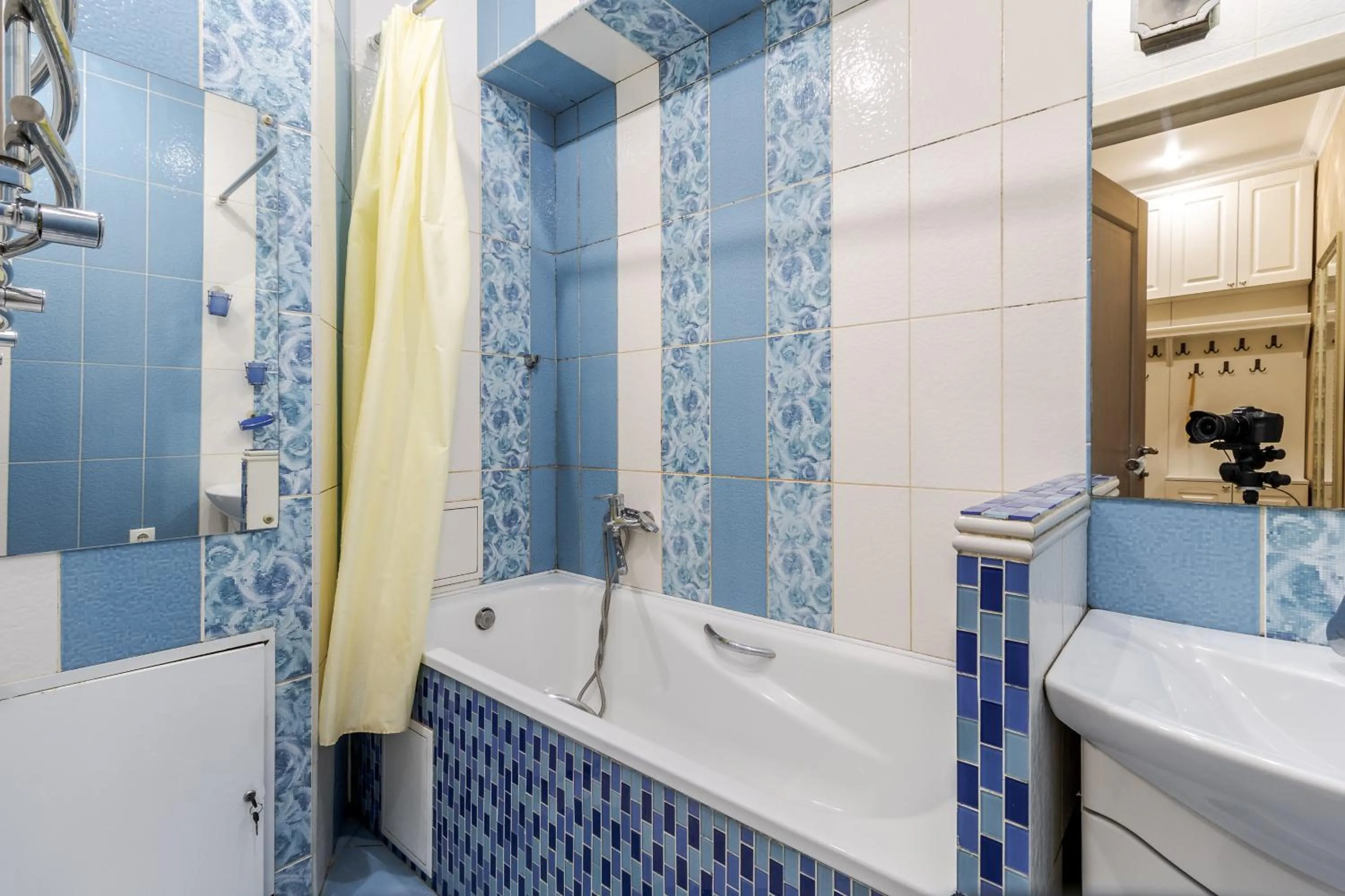 Bathroom in Vynnychenka apartment