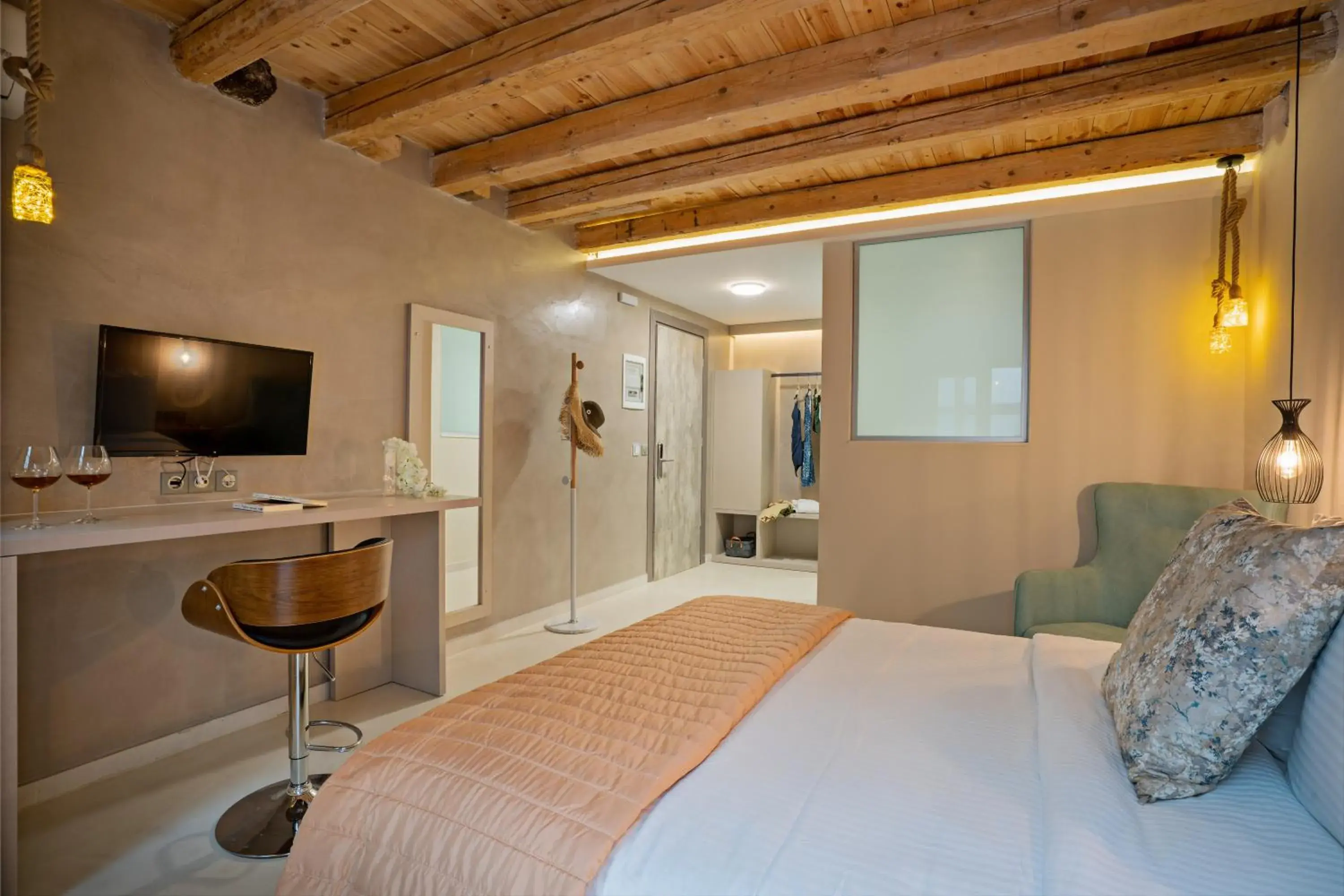 Standard Double Room in Mitos-Suites Standard Double Room in Mitos-Suites