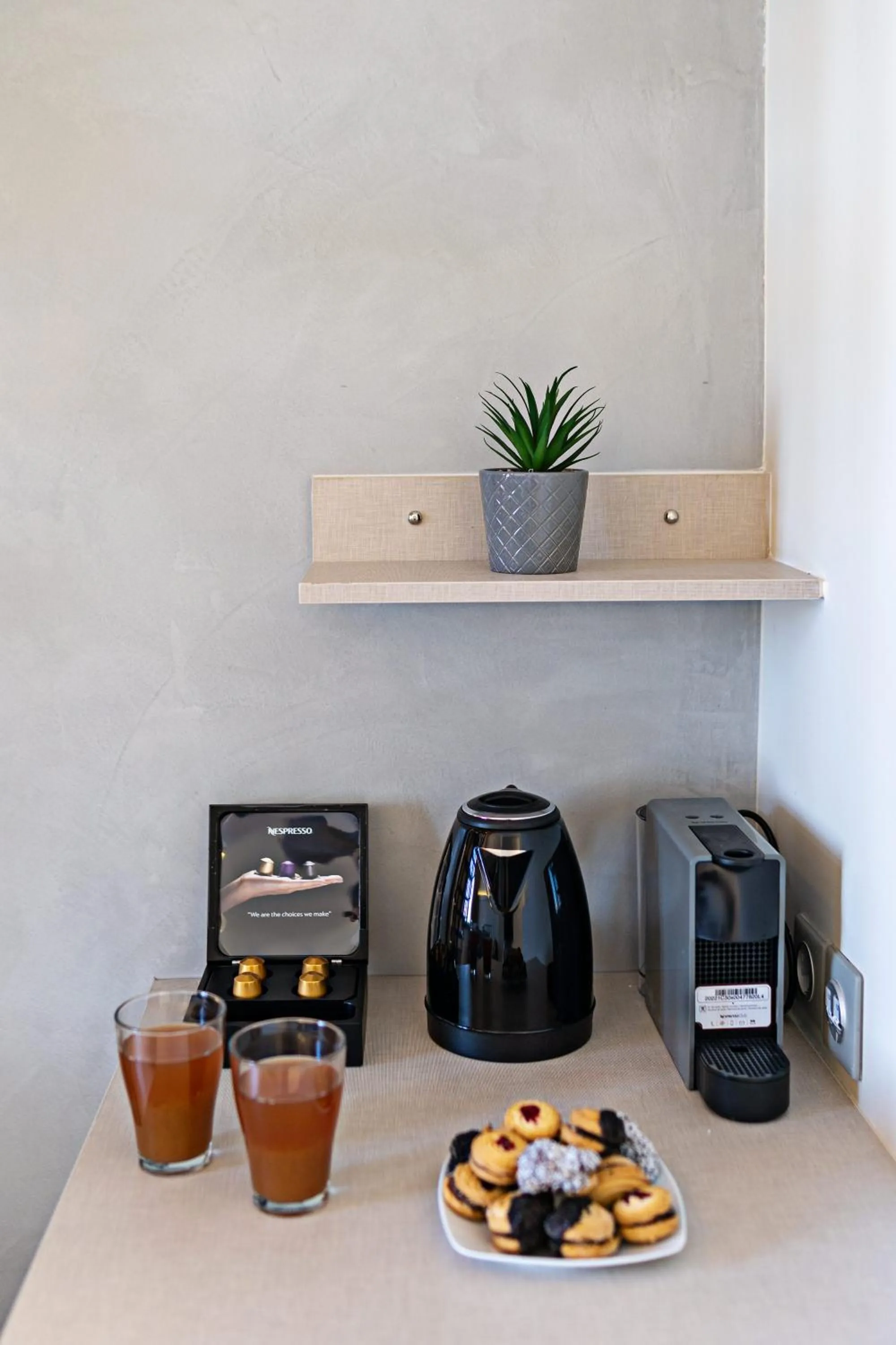 Coffee/tea facilities in Mitos-Suites