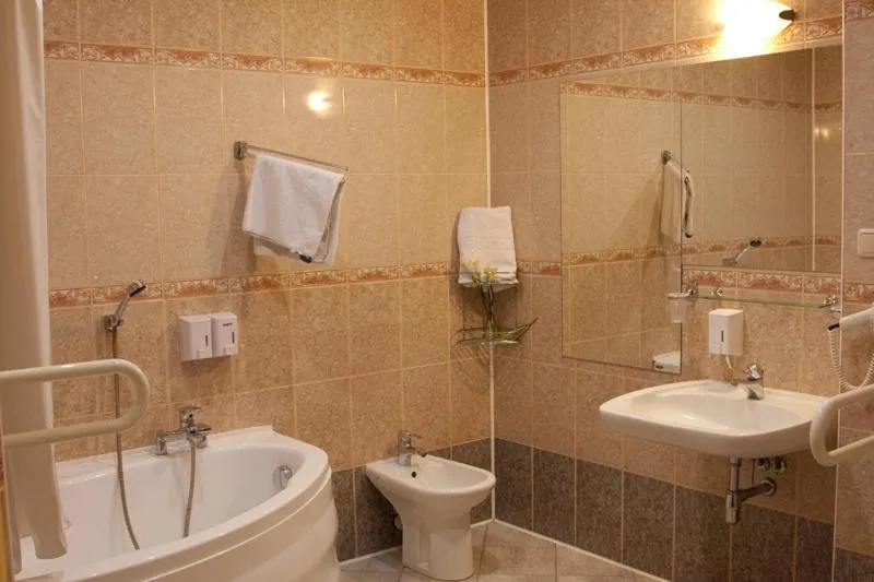 Bathroom in Hotel Restauracja Tawerna Gliwice