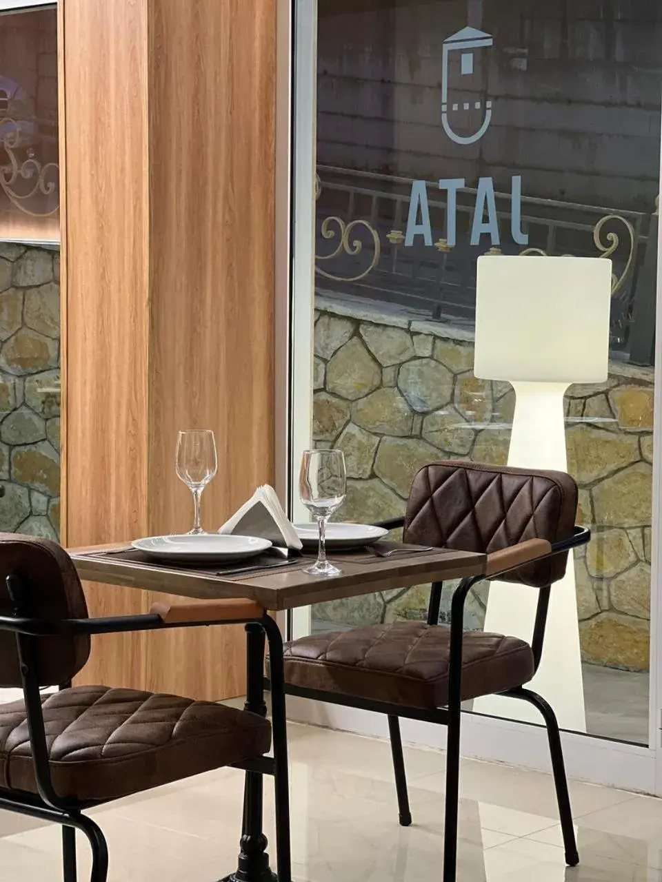 Restaurant/places to eat in Jata Hotel Restaurant/places to eat in Jata Hotel