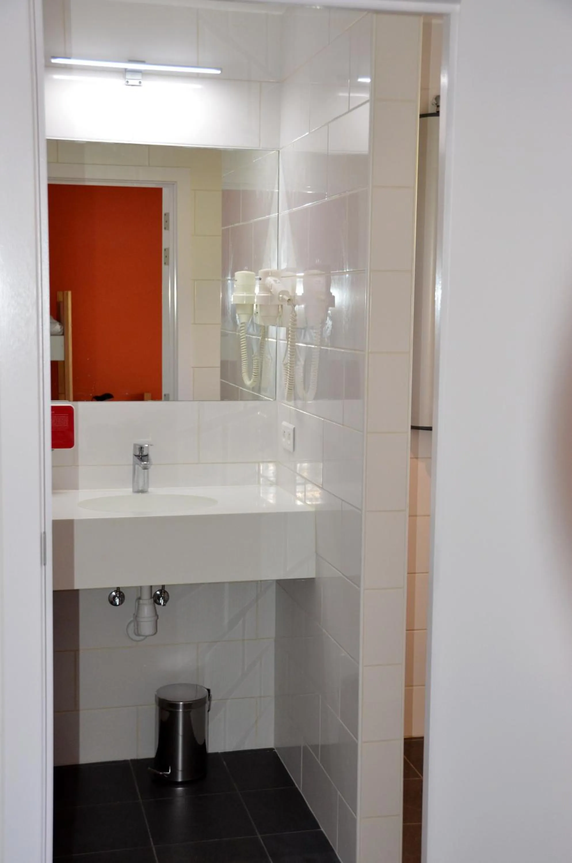 Bathroom in Auberge des 3 Fontaines - Youth Hostel