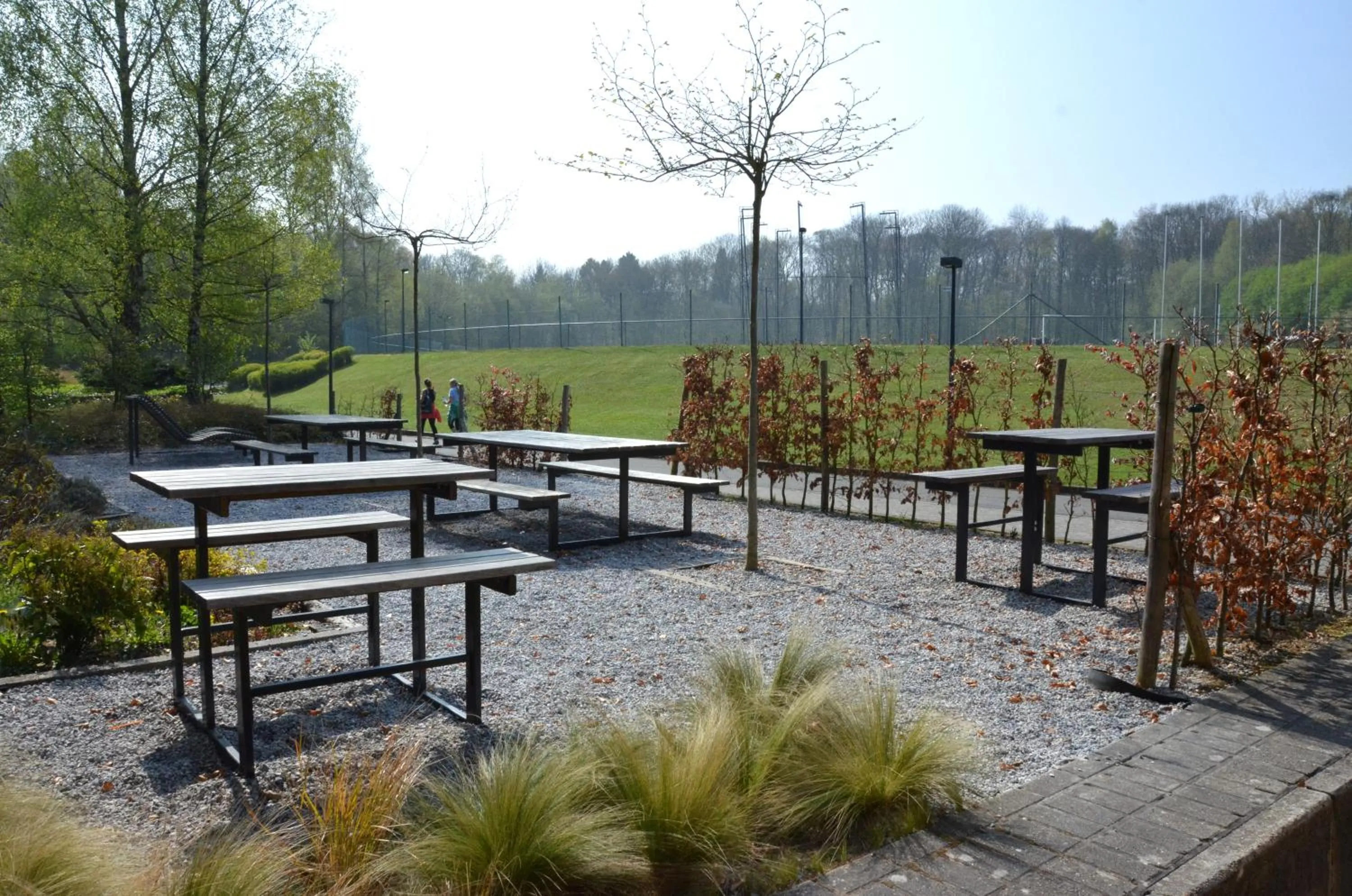 Patio in Auberge des 3 Fontaines - Youth Hostel