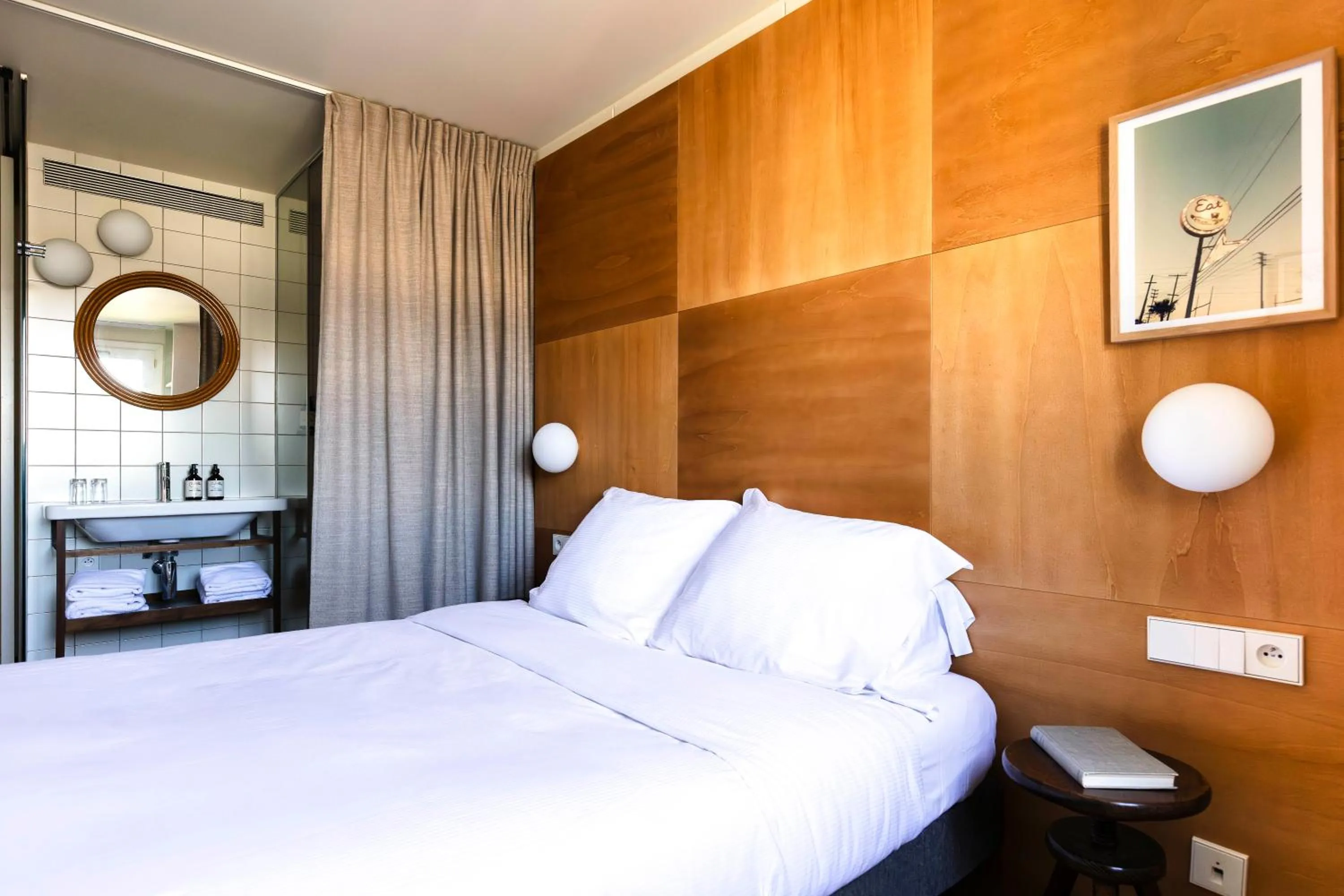 Bed in Hôtel Cabane - Orso Hotels