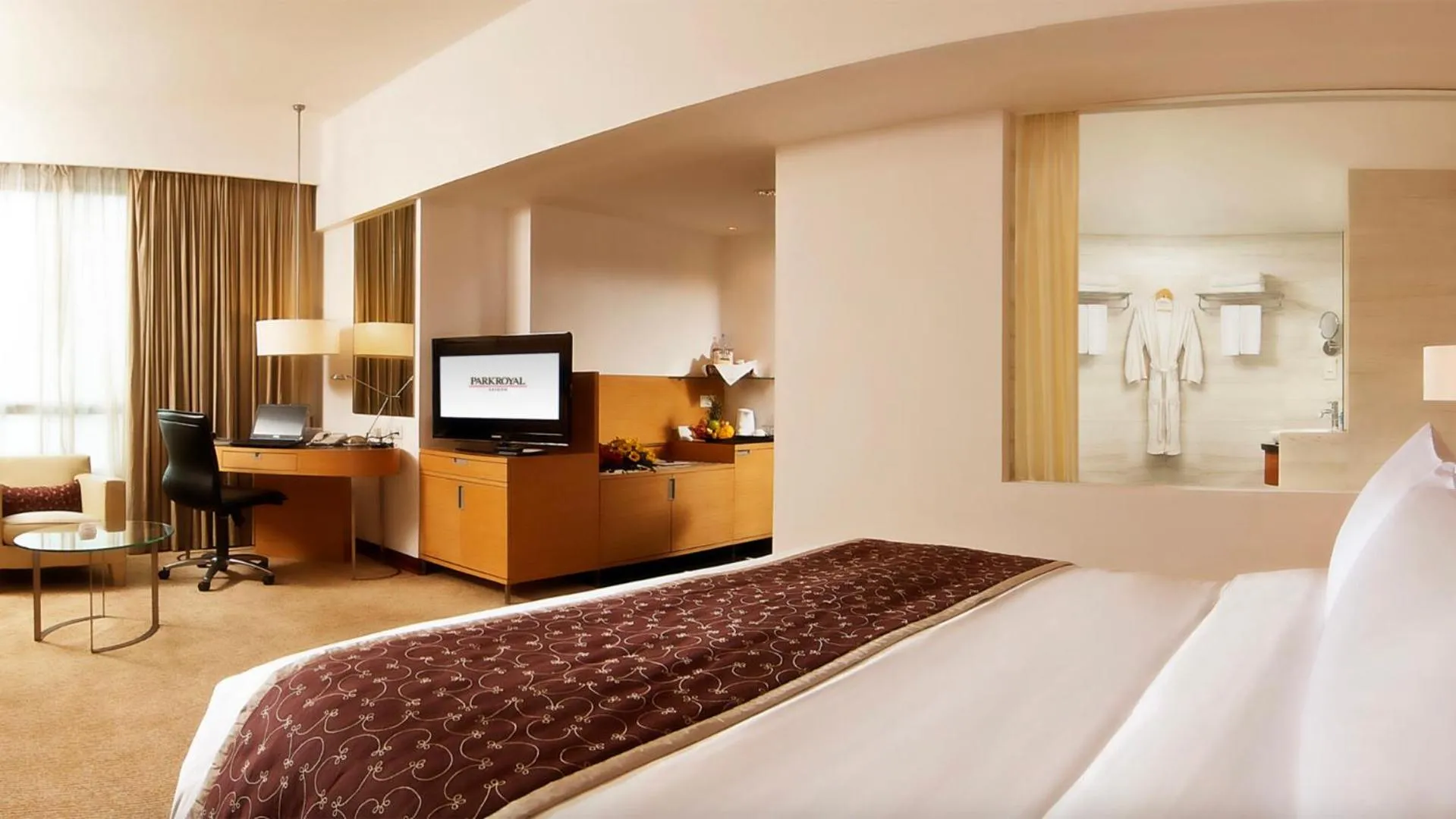 Bedroom, Bed in PARKROYAL Saigon