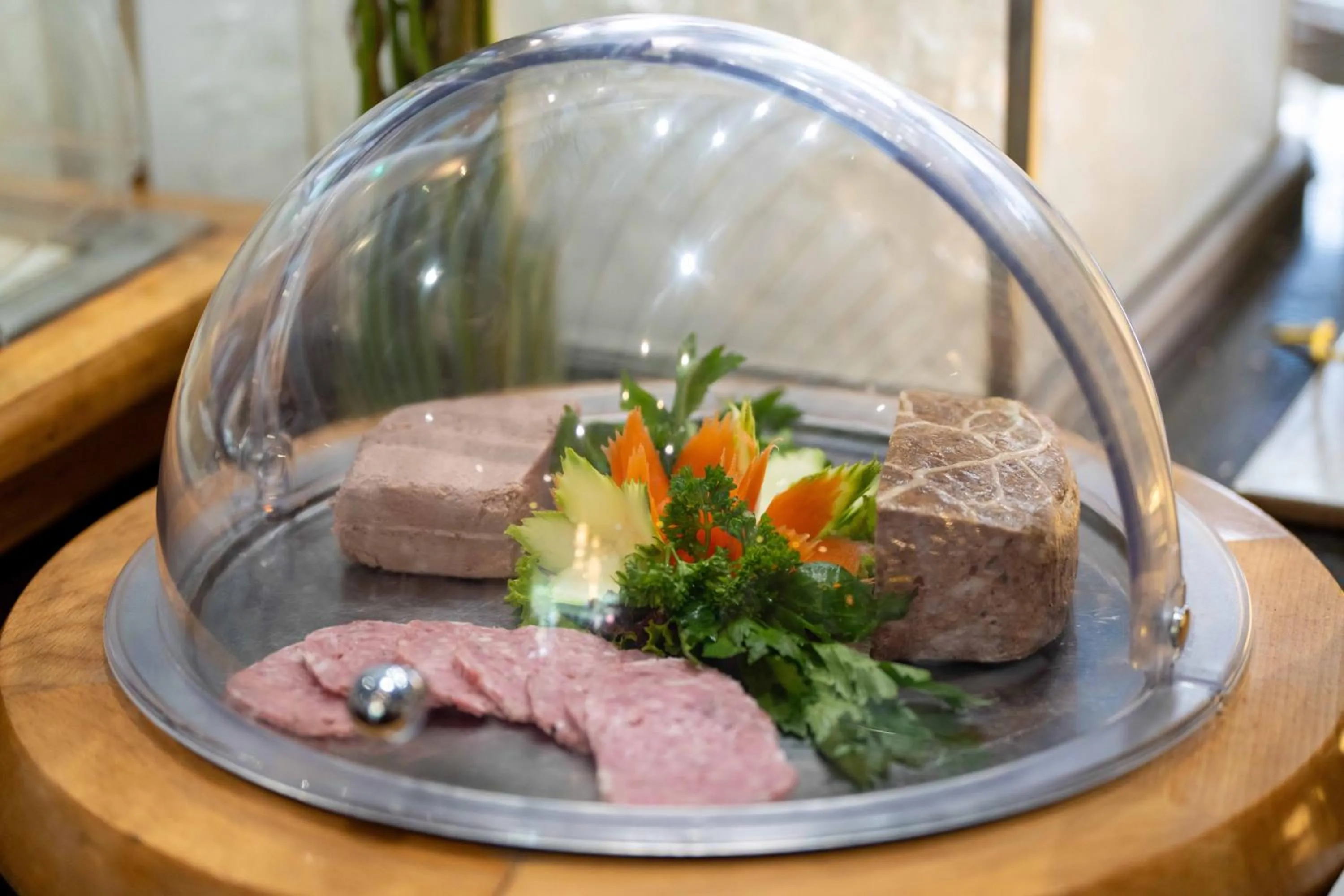 Food in Garden Plaza Saigon - Formerly PARKROYAL Saigon