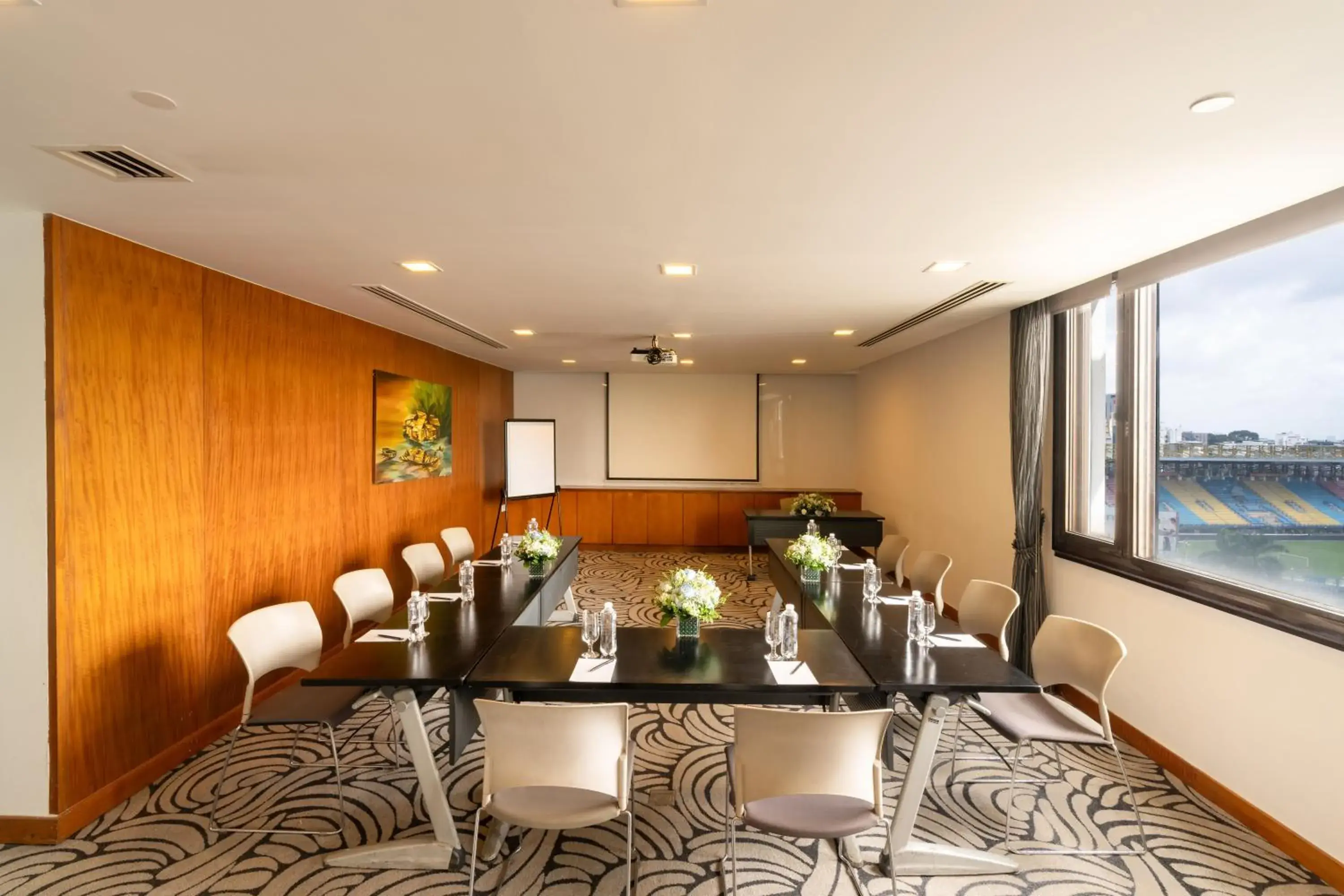 Property building in Garden Plaza Saigon - Formerly PARKROYAL Saigon Property building in Garden Plaza Saigon - Formerly PARKROYAL Saigon