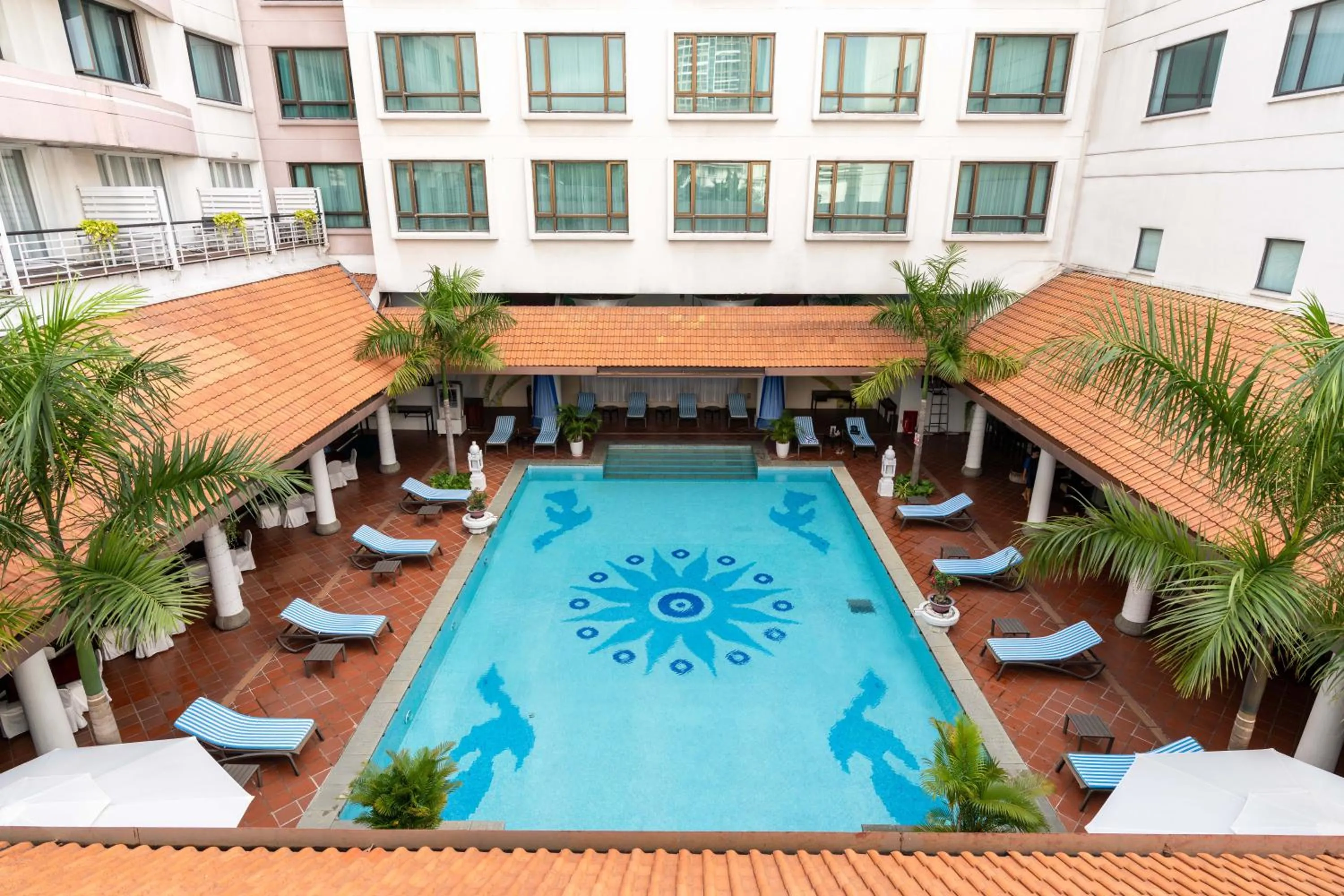 Swimming pool in Garden Plaza Saigon - Formerly PARKROYAL Saigon