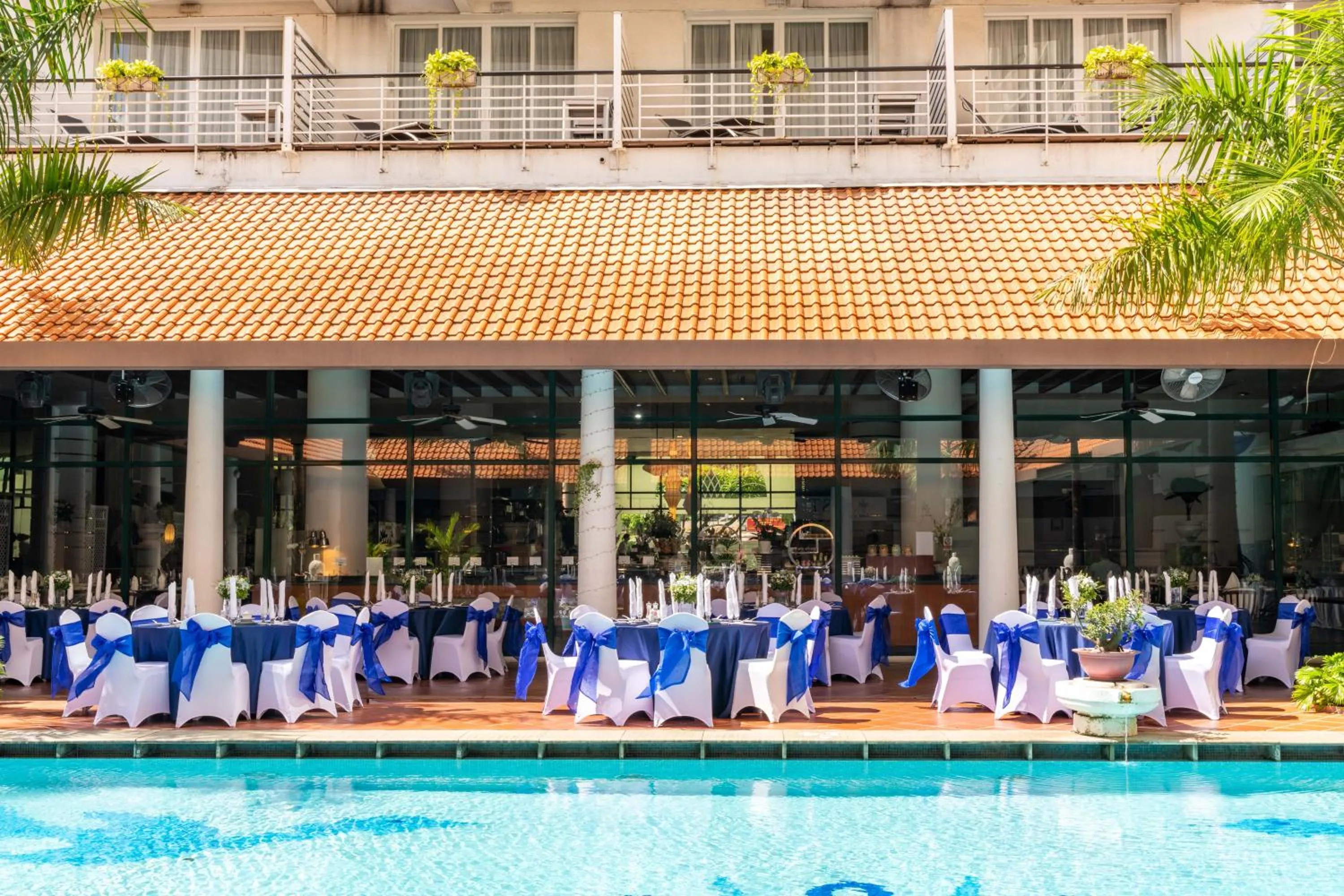 wedding in Garden Plaza Saigon - Formerly PARKROYAL Saigon