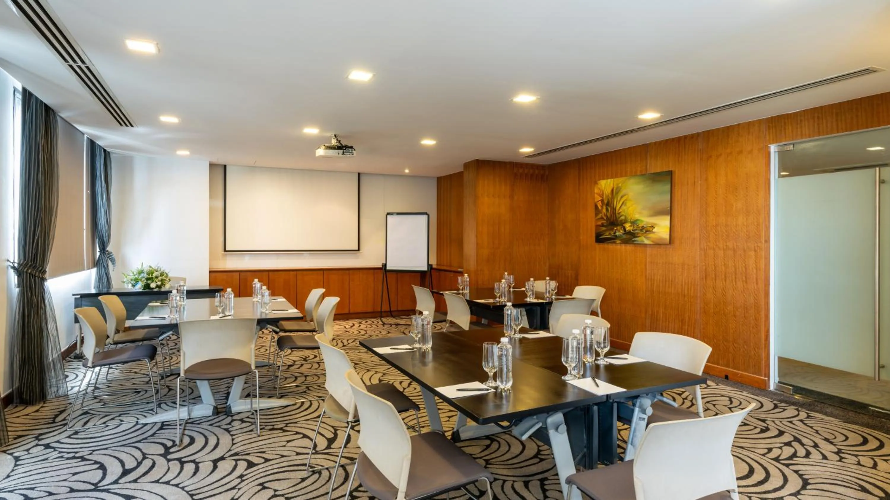 Property building in Garden Plaza Saigon - Formerly PARKROYAL Saigon