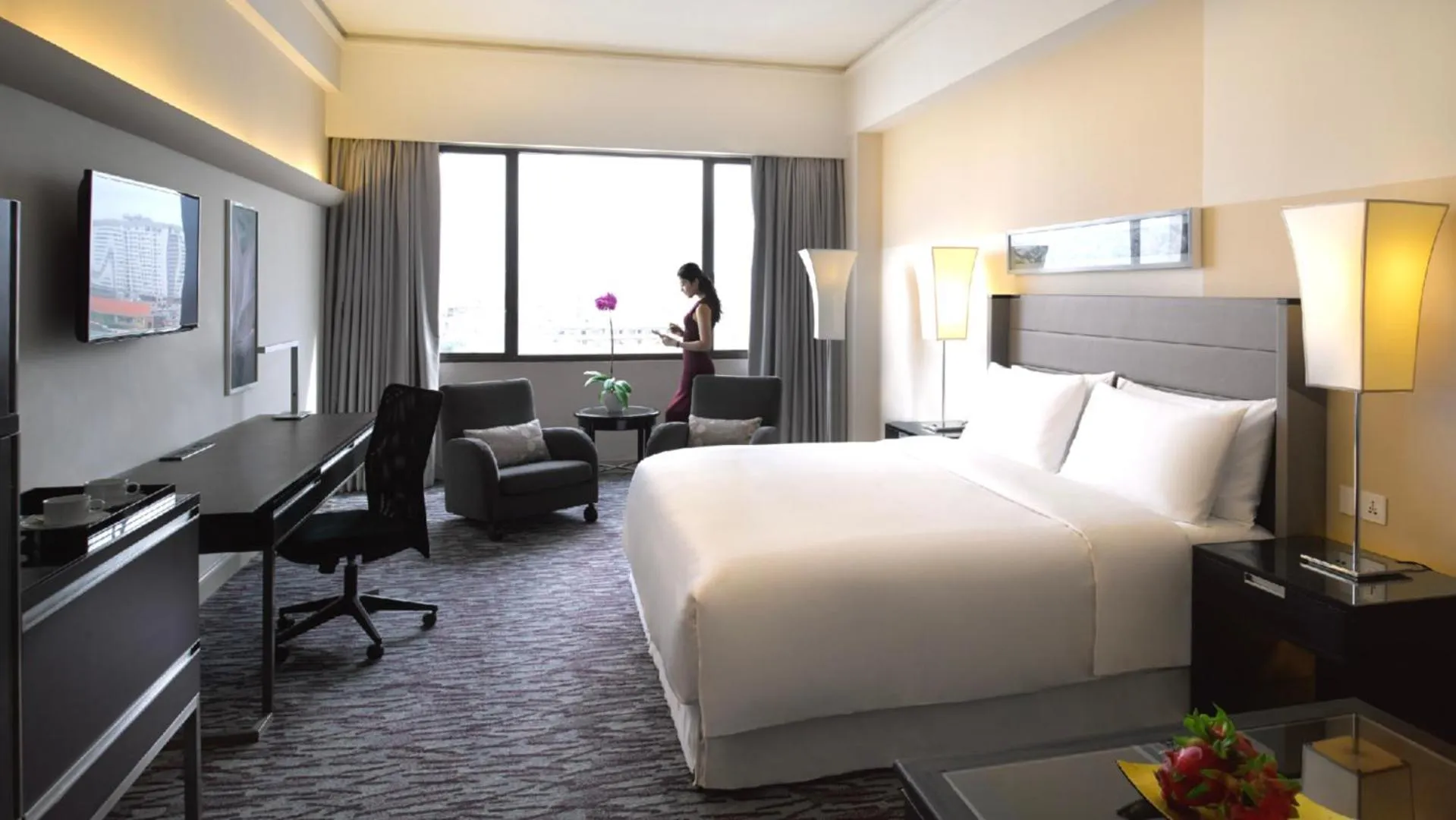 Bedroom, Bed in PARKROYAL Saigon