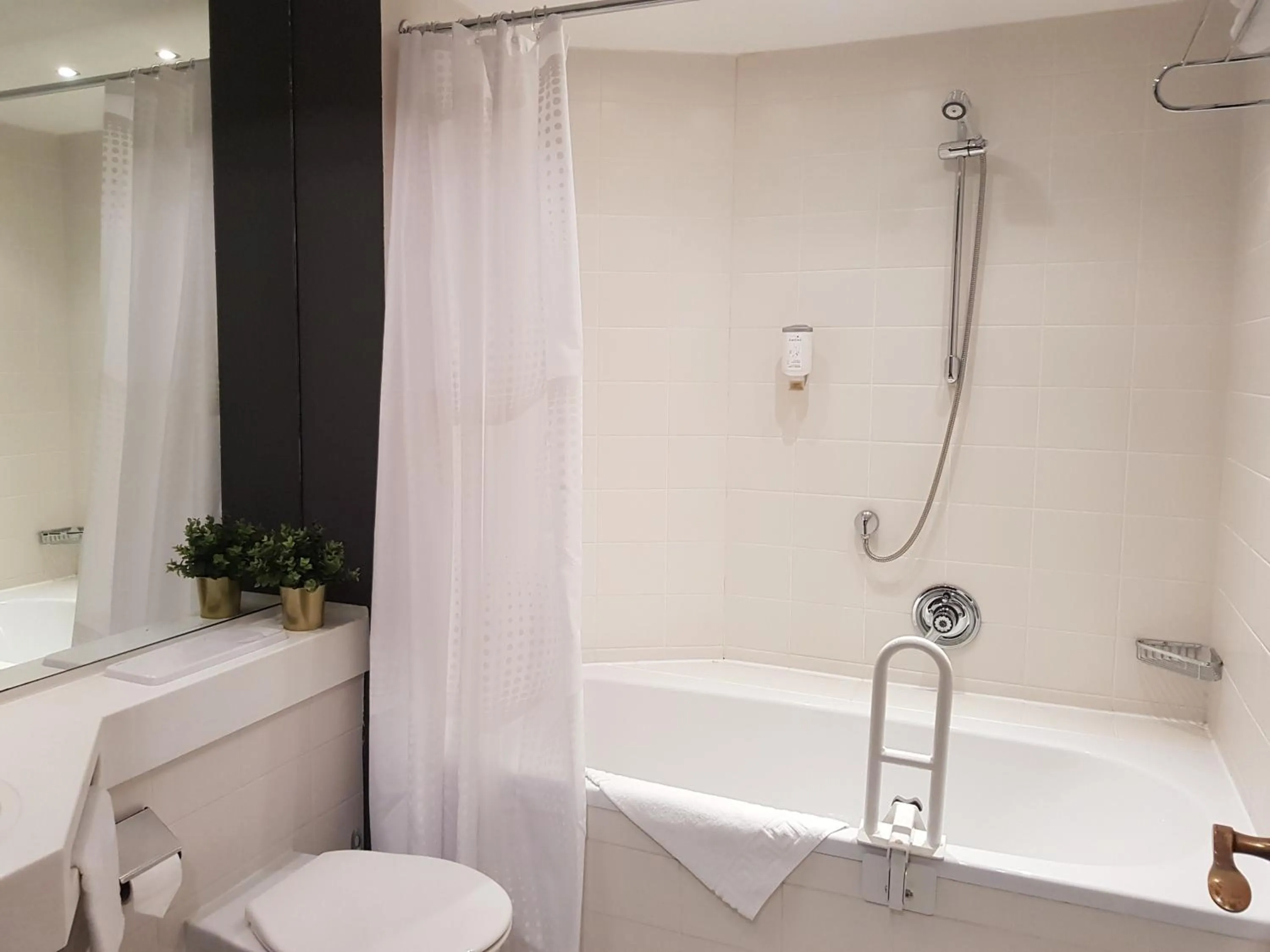 Bathroom in Hotel Milin