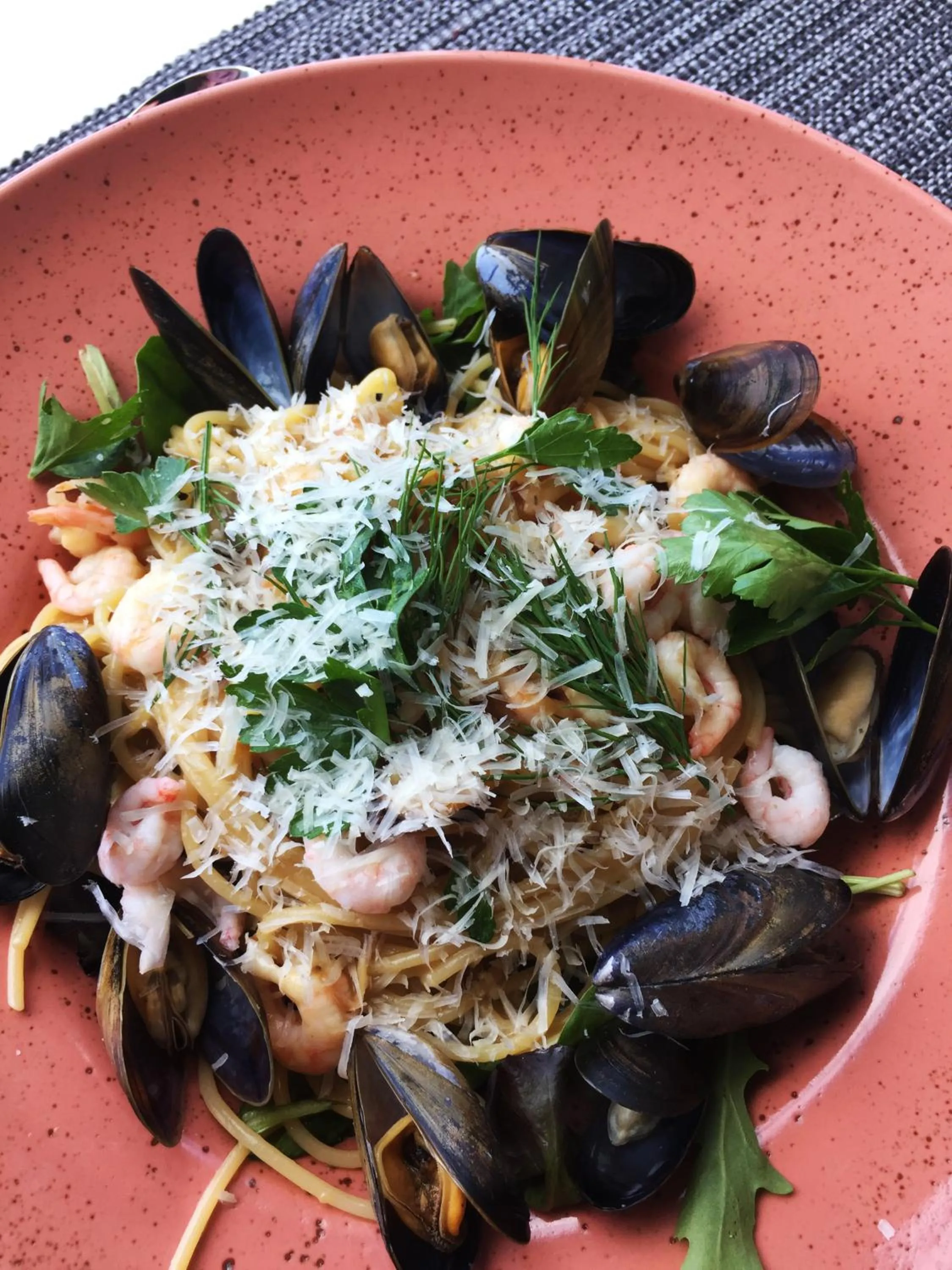 Restaurant/places to eat in Bodelssons by the Sea