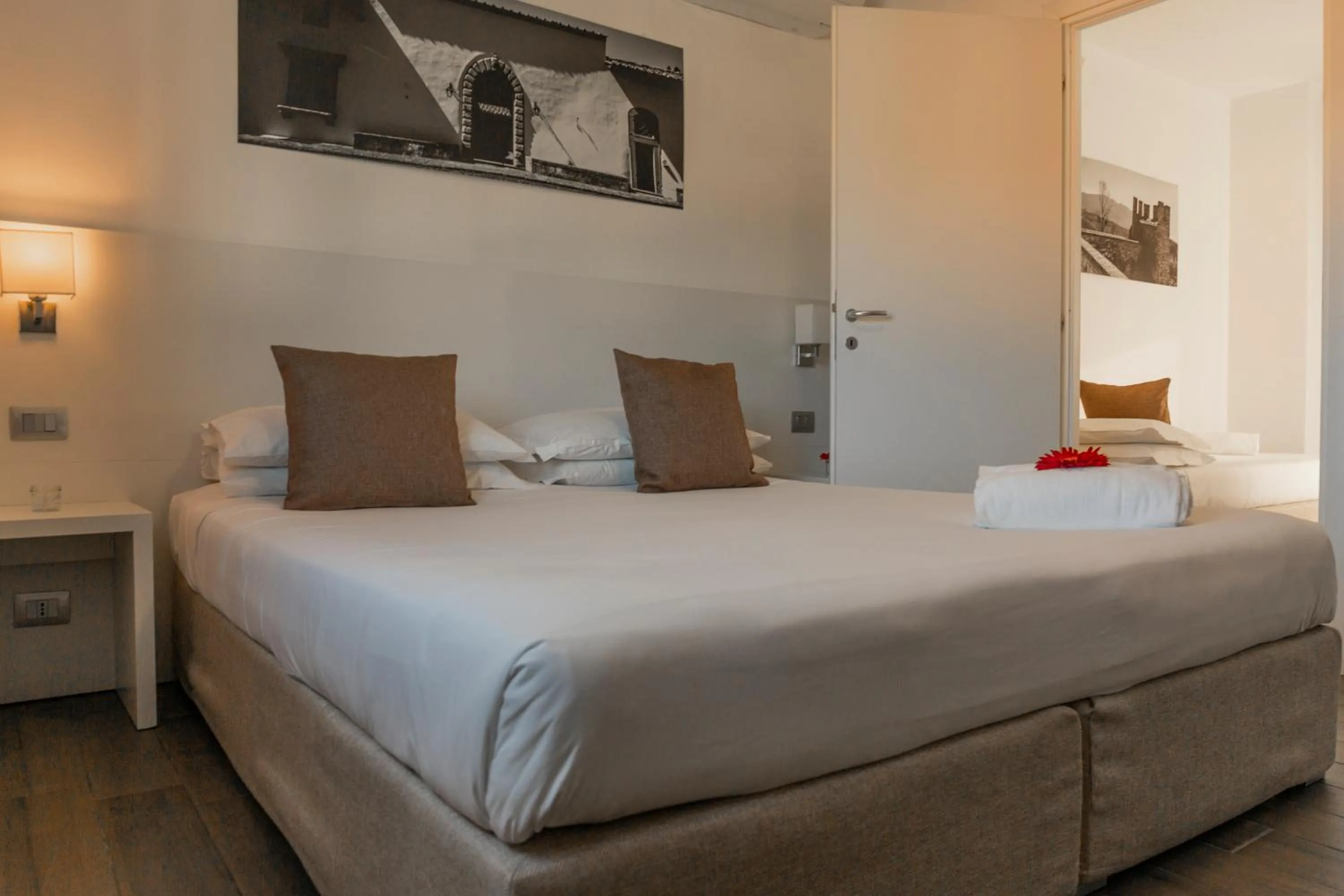 Bed in The Florence Hills Resort & Wellness