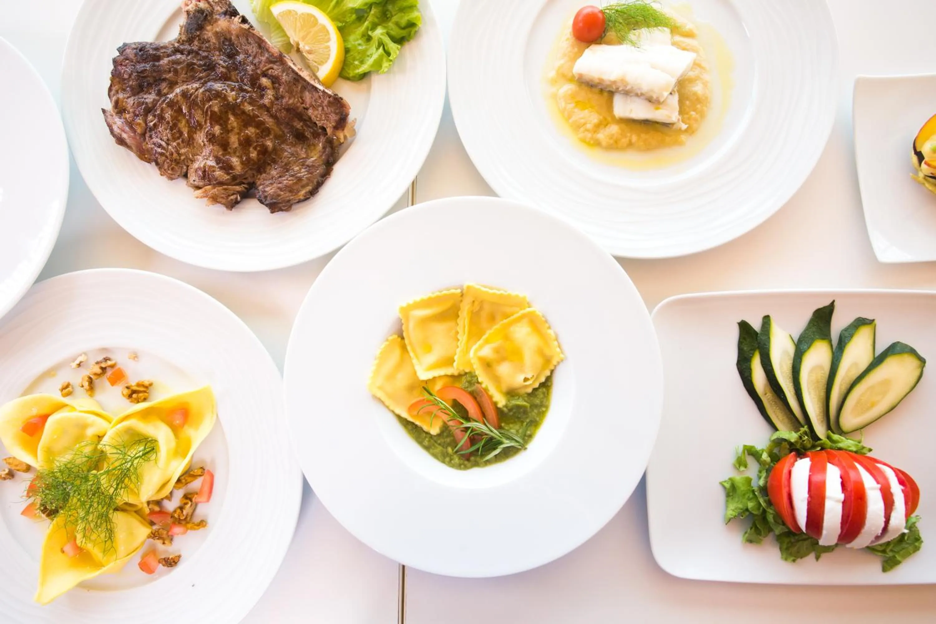 Restaurant/places to eat in The Florence Hills Resort & Wellness