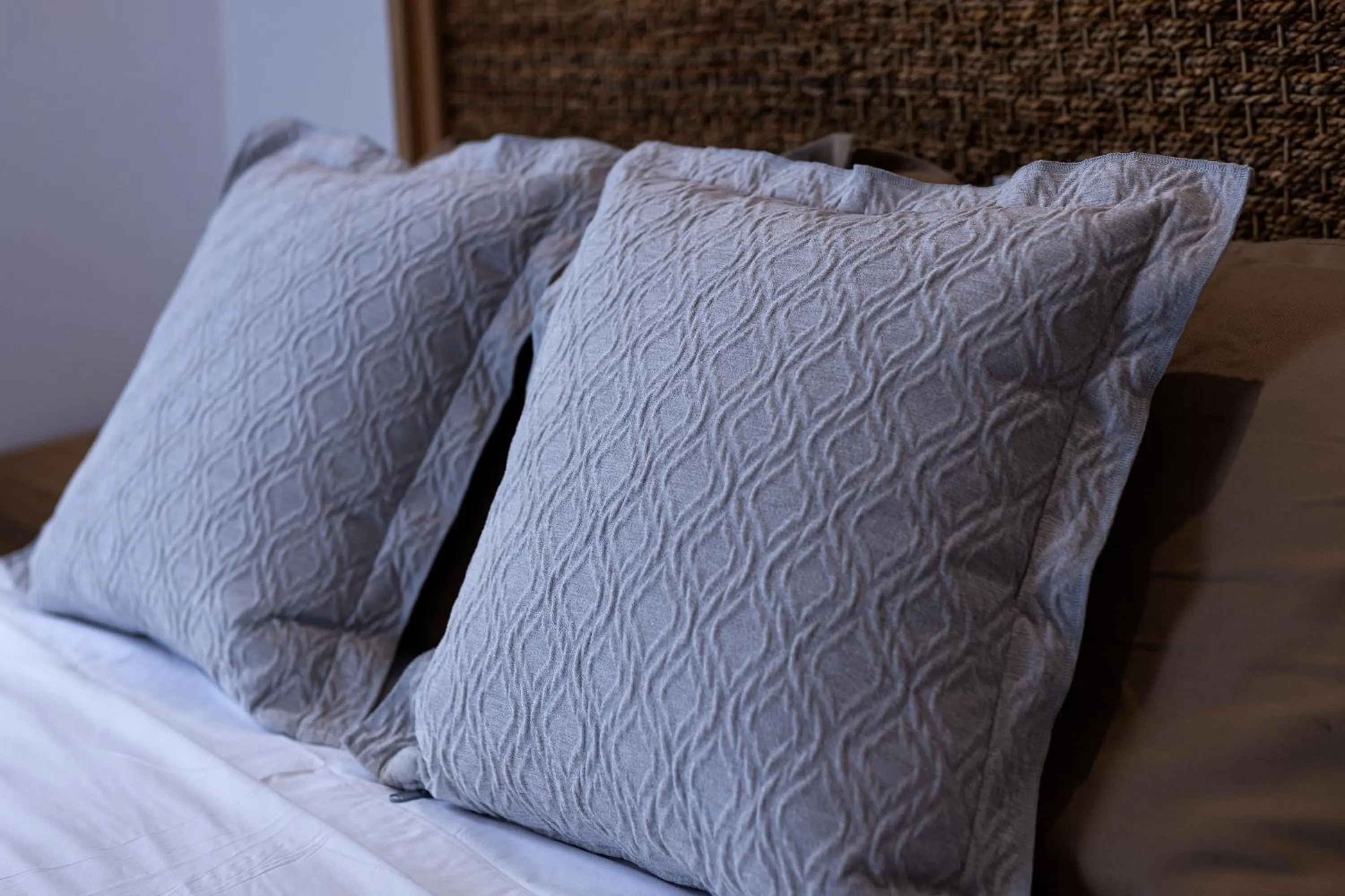 Bed in verykokkos collection suites mikri vigla