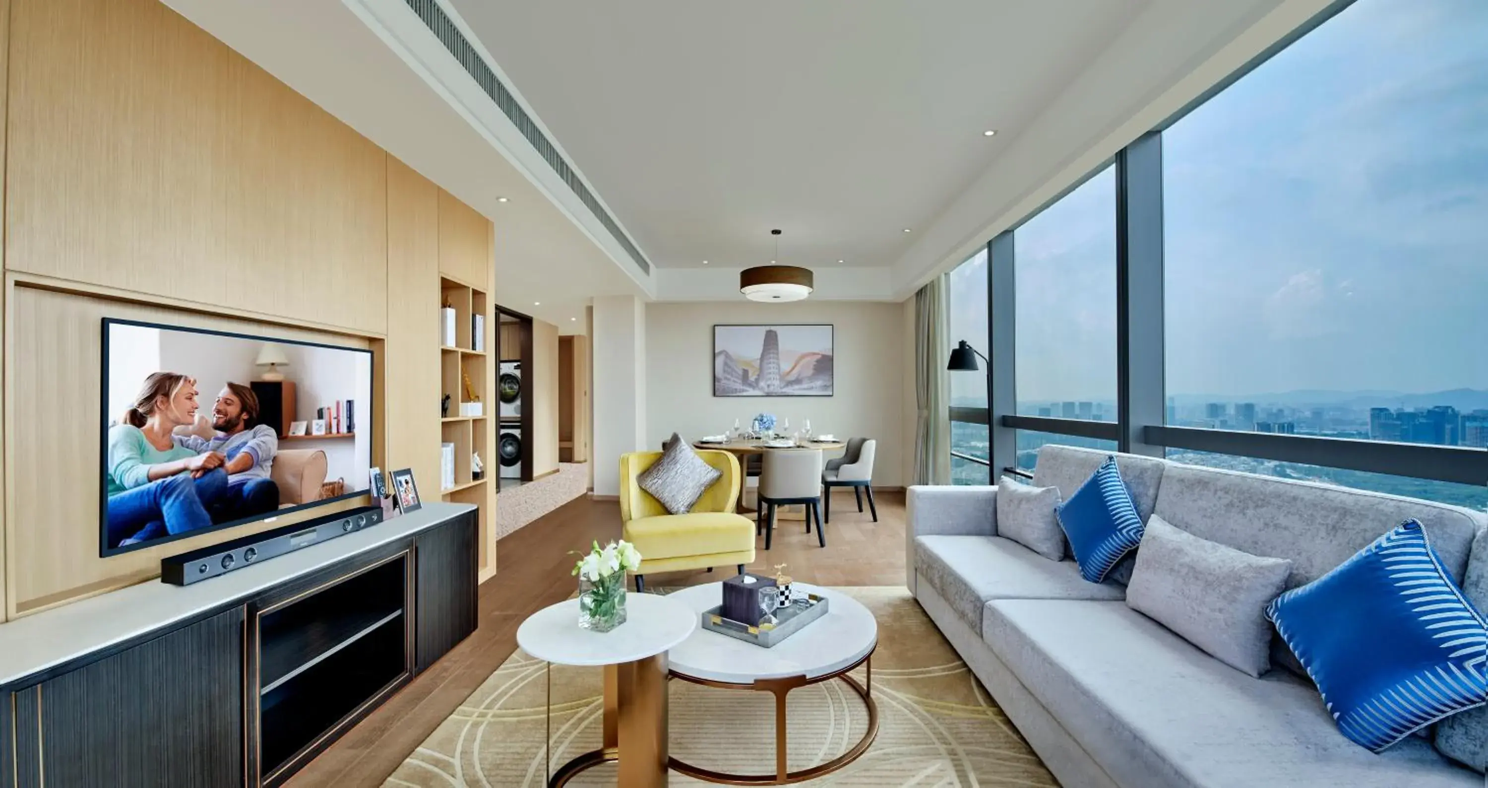 Living room in Somerset Bio-Island Guangzhou-Free shuttle bus during Canton Fair & right beside Guanzhou Metro Station Living room in Somerset Bio-Island Guangzhou-Free shuttle bus during Canton Fair & right beside Guanzhou Metro Station