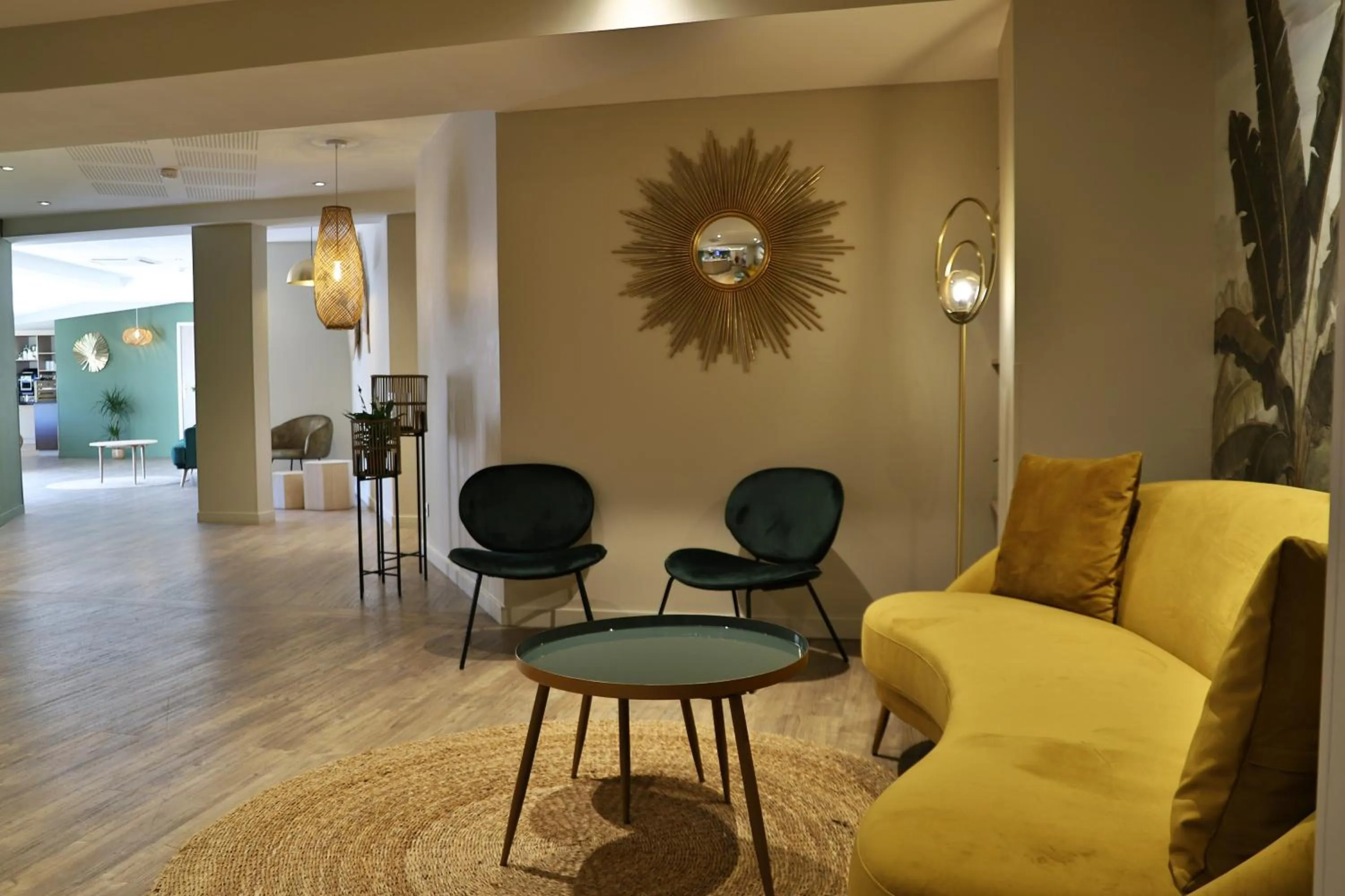 Lobby or reception in SOWELL Family Hôtel Port Grimaud