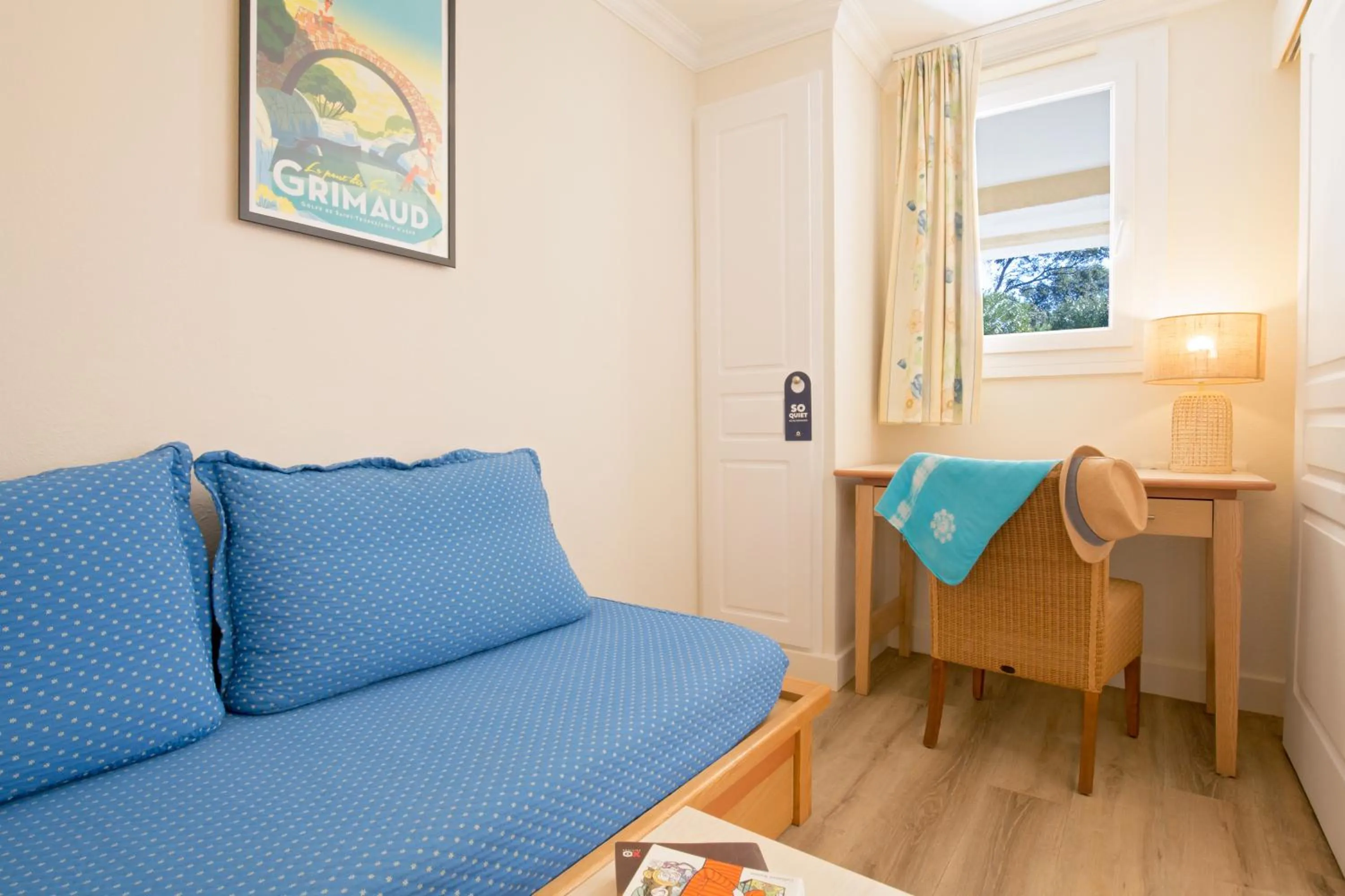 Living room in SOWELL Family Hôtel Port Grimaud